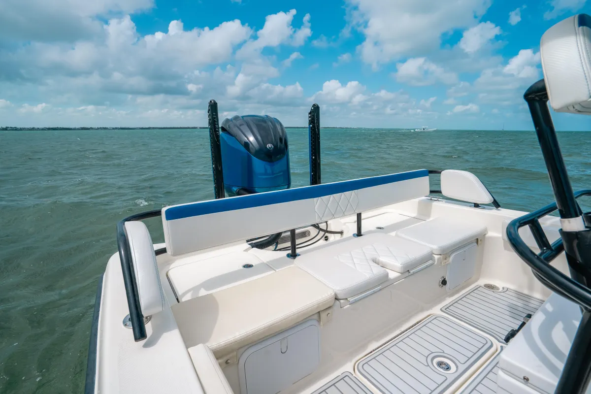 2015 Hydra-Sports 23 Bay