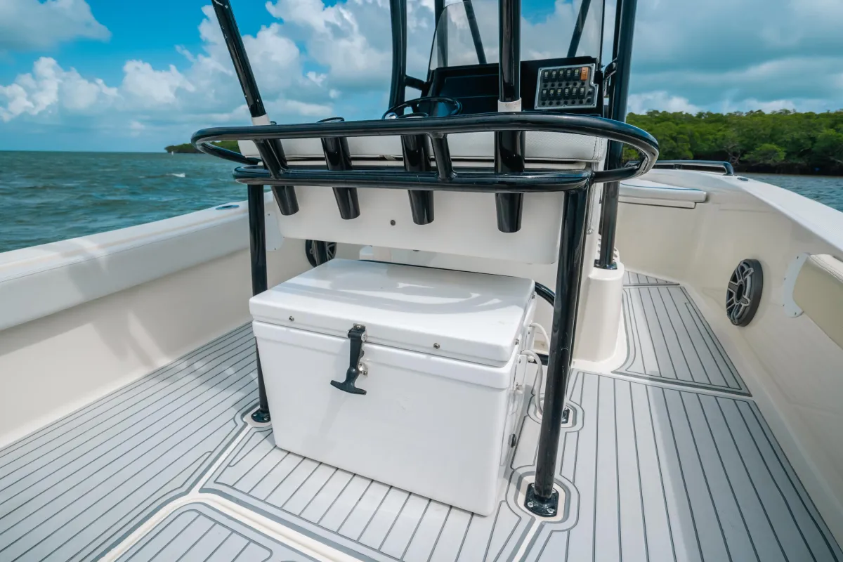 2015 Hydra-Sports 23 Bay