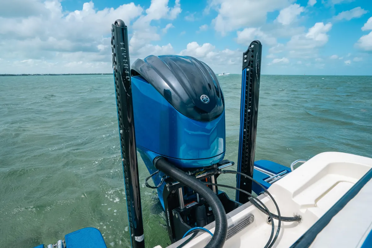2015 Hydra-Sports 23 Bay