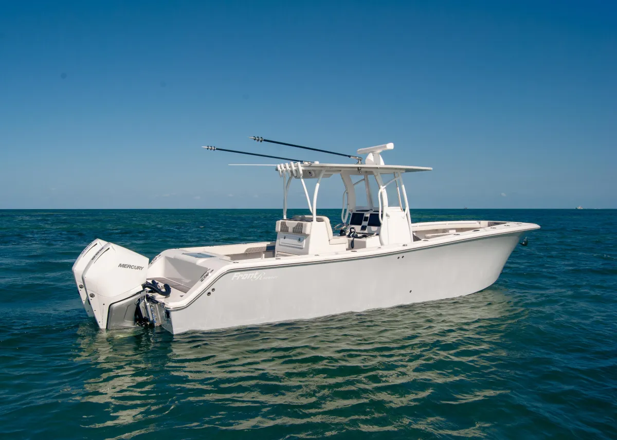 2023 Front Runner 33 Center Console