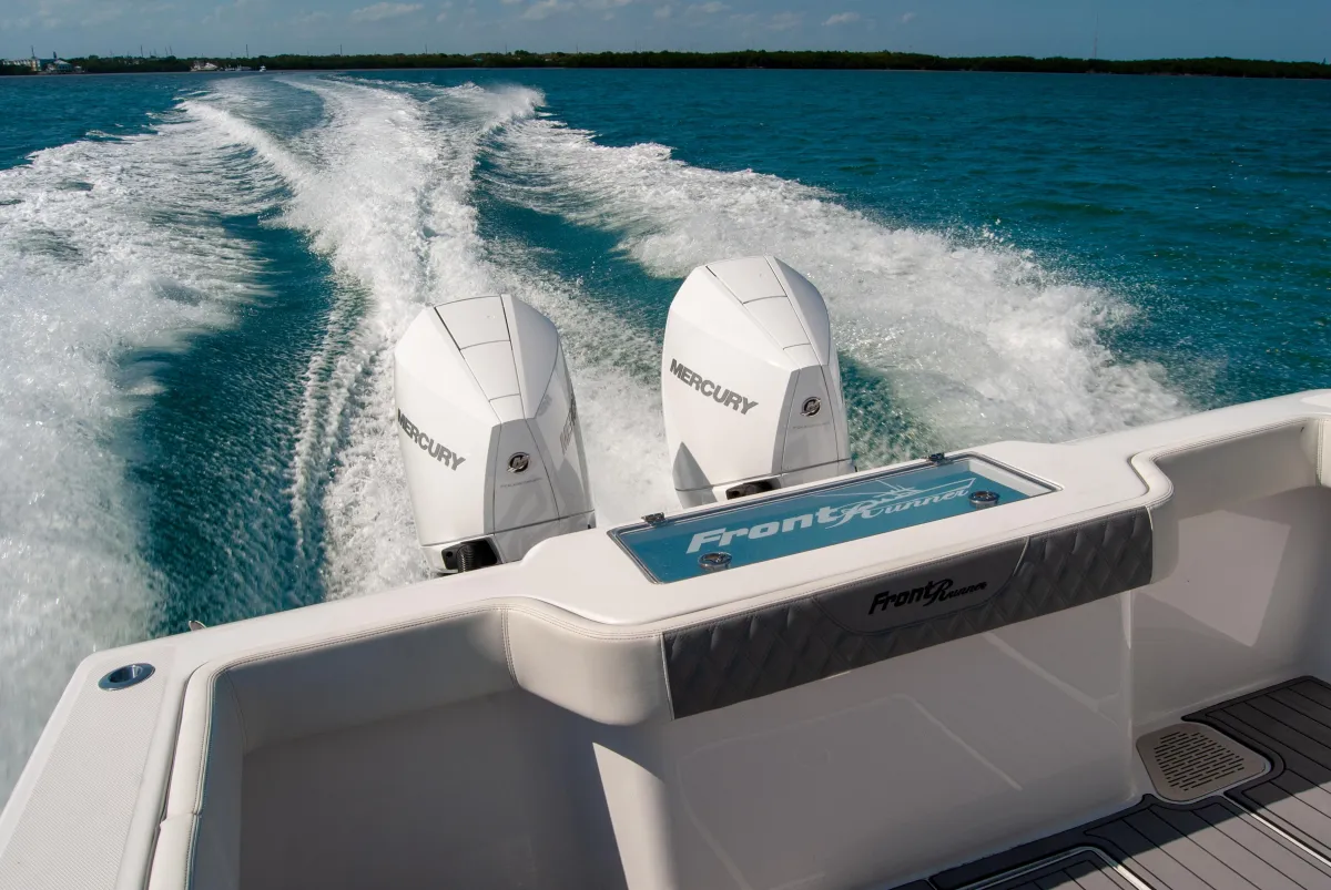 2023 Front Runner 33 Center Console