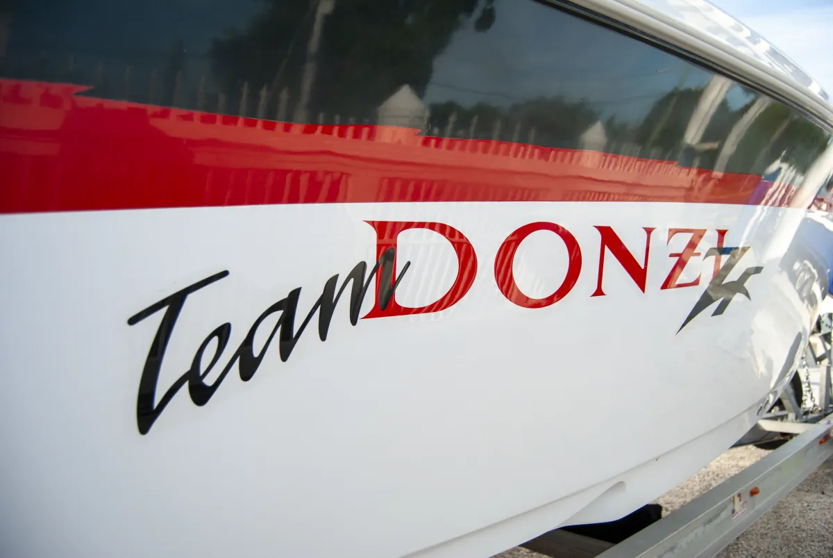 2006 Donzi 32 ZF