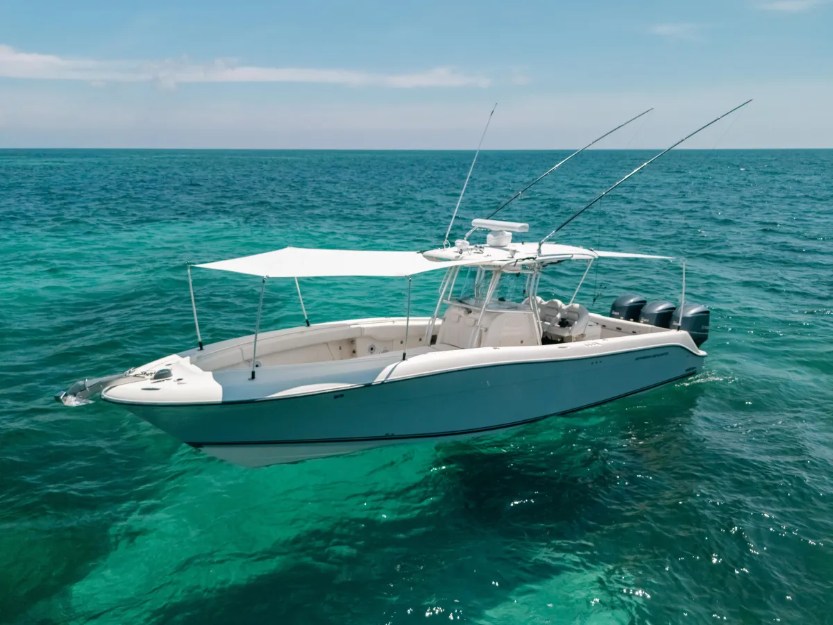 2008 Hydra-Sports Vector 33