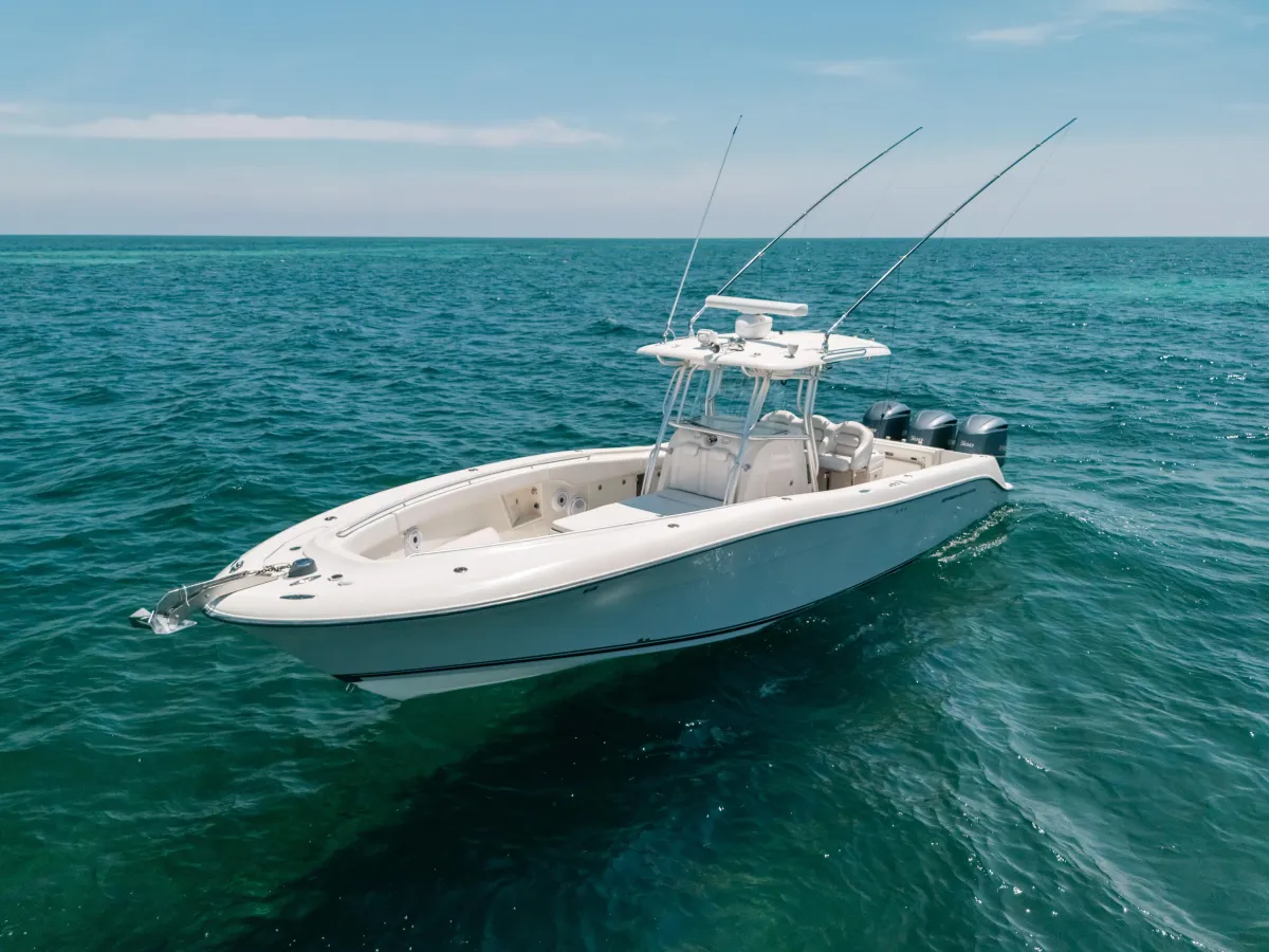 2008 Hydra-Sports Vector 33