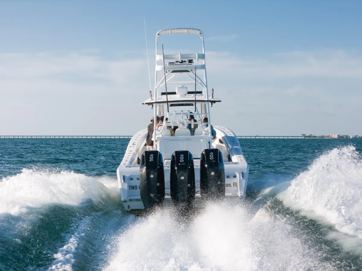 2024 39 CC Front Runner