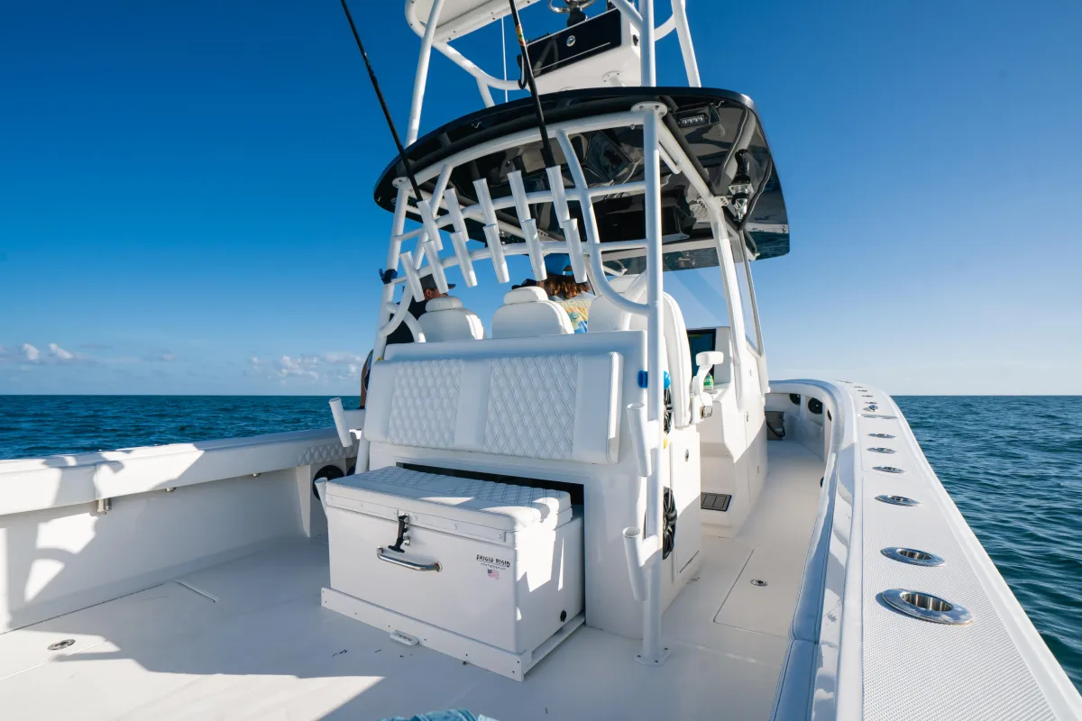 2024 39 CC Front Runner