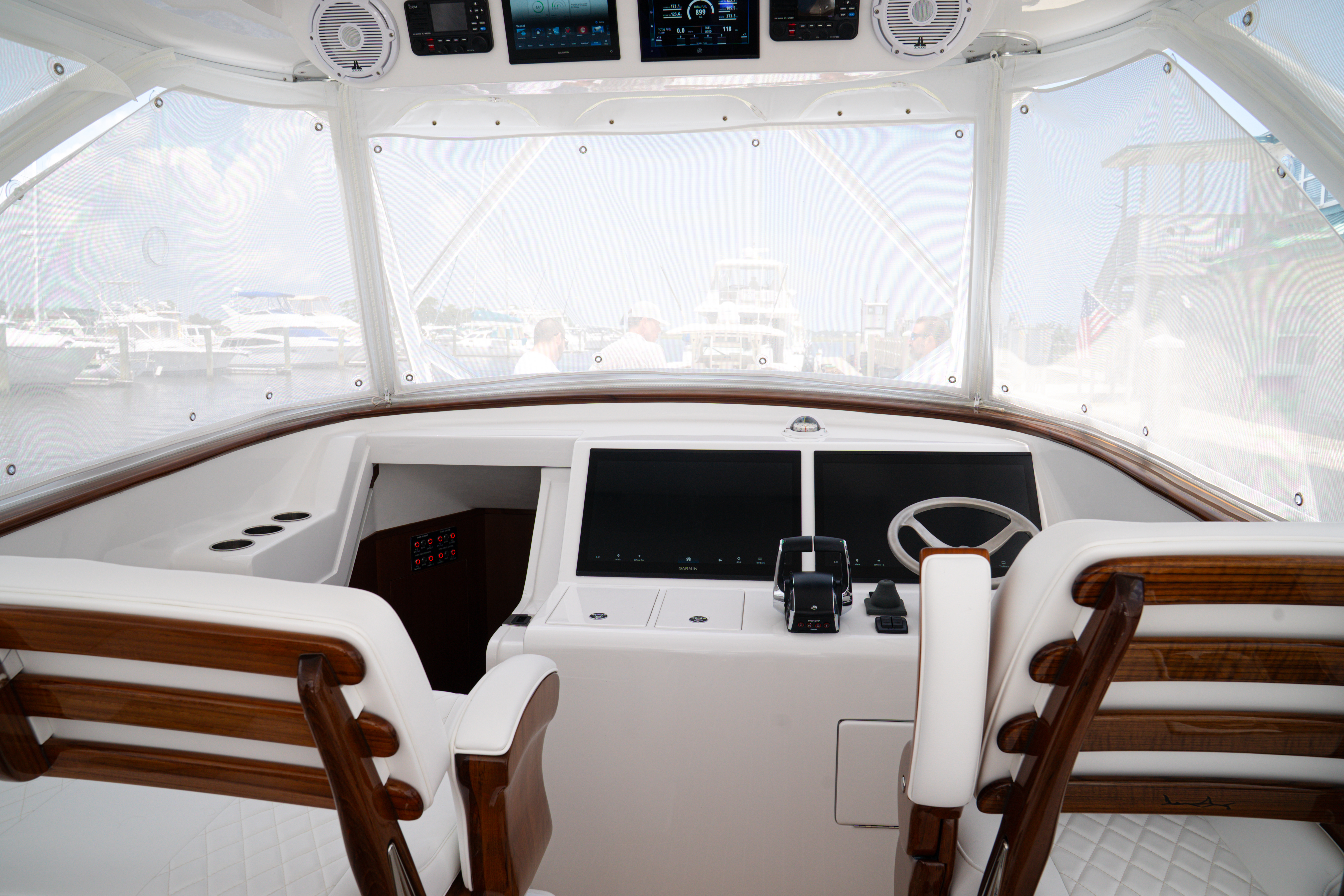  Front Runner 47 CC Cabin
