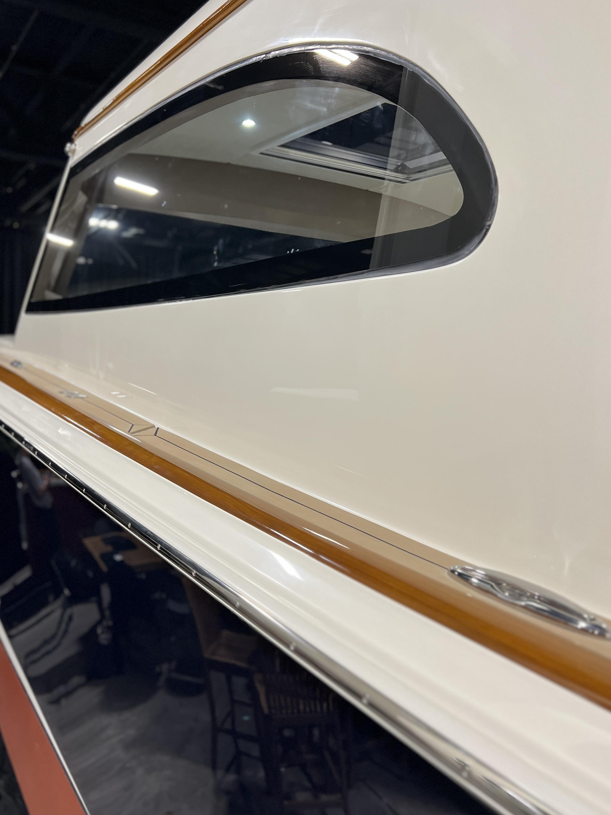 Front Runner 43 Catamaran 