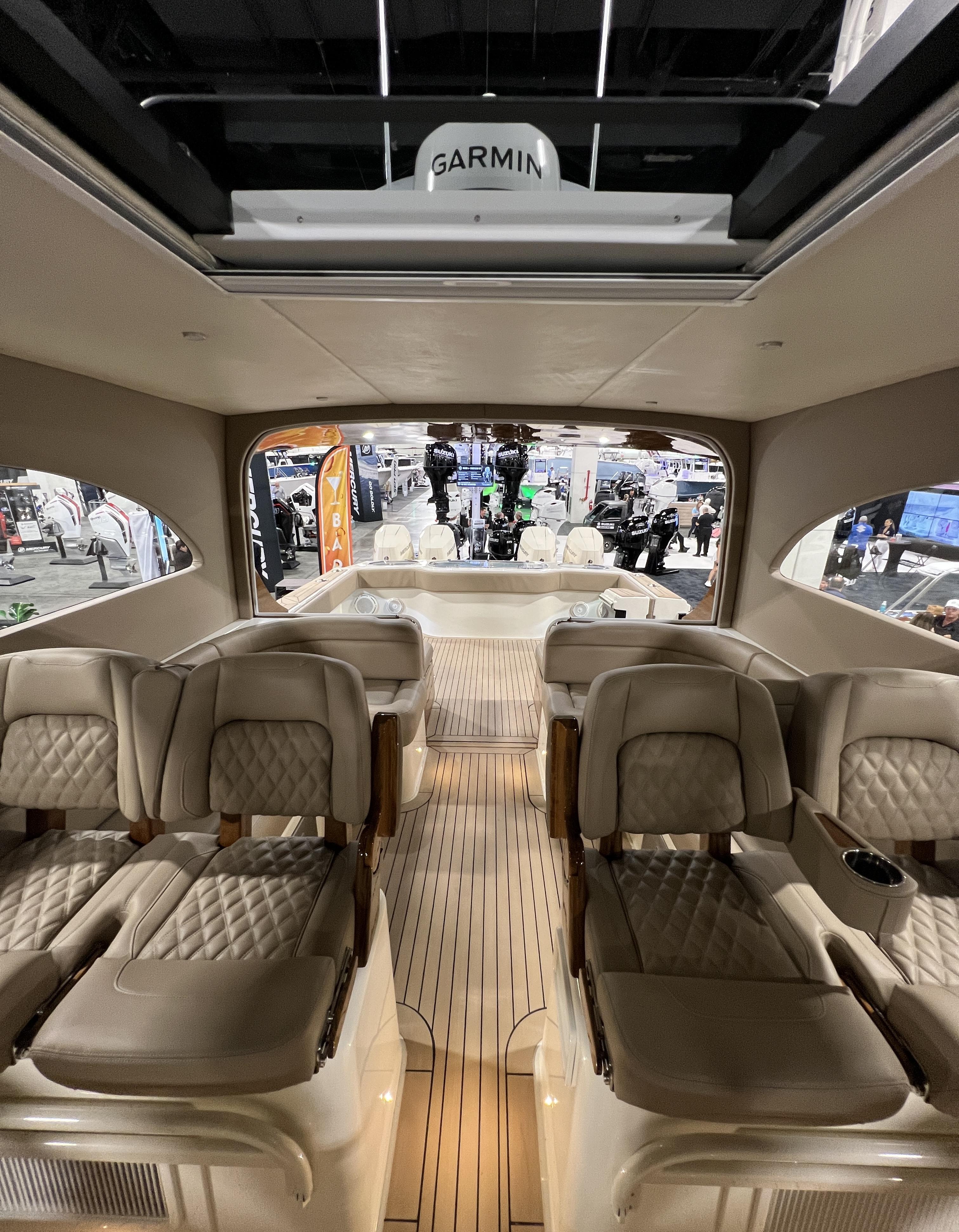 Front Runner 43 Catamaran 