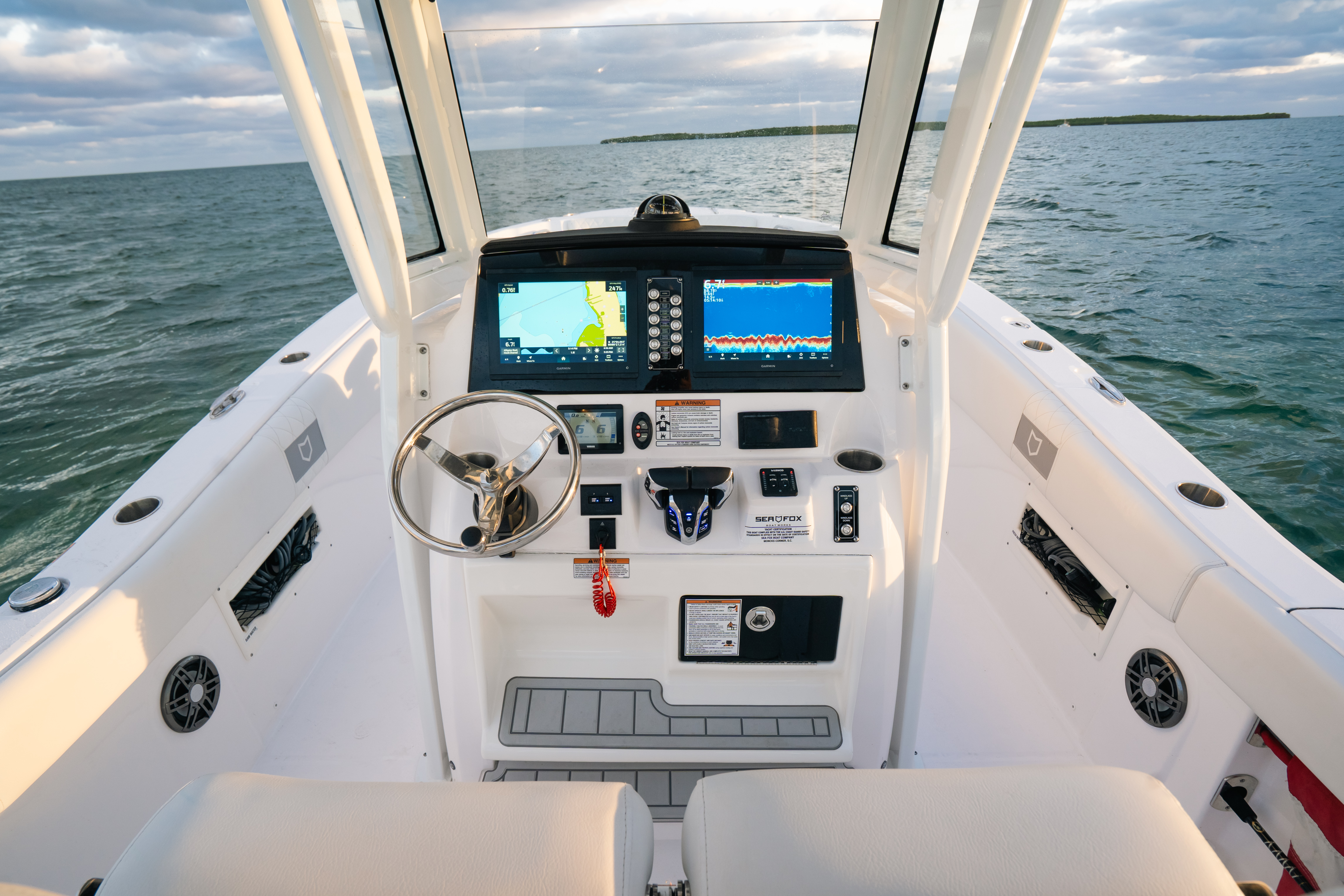 2025 Sea Fox 268 Commander