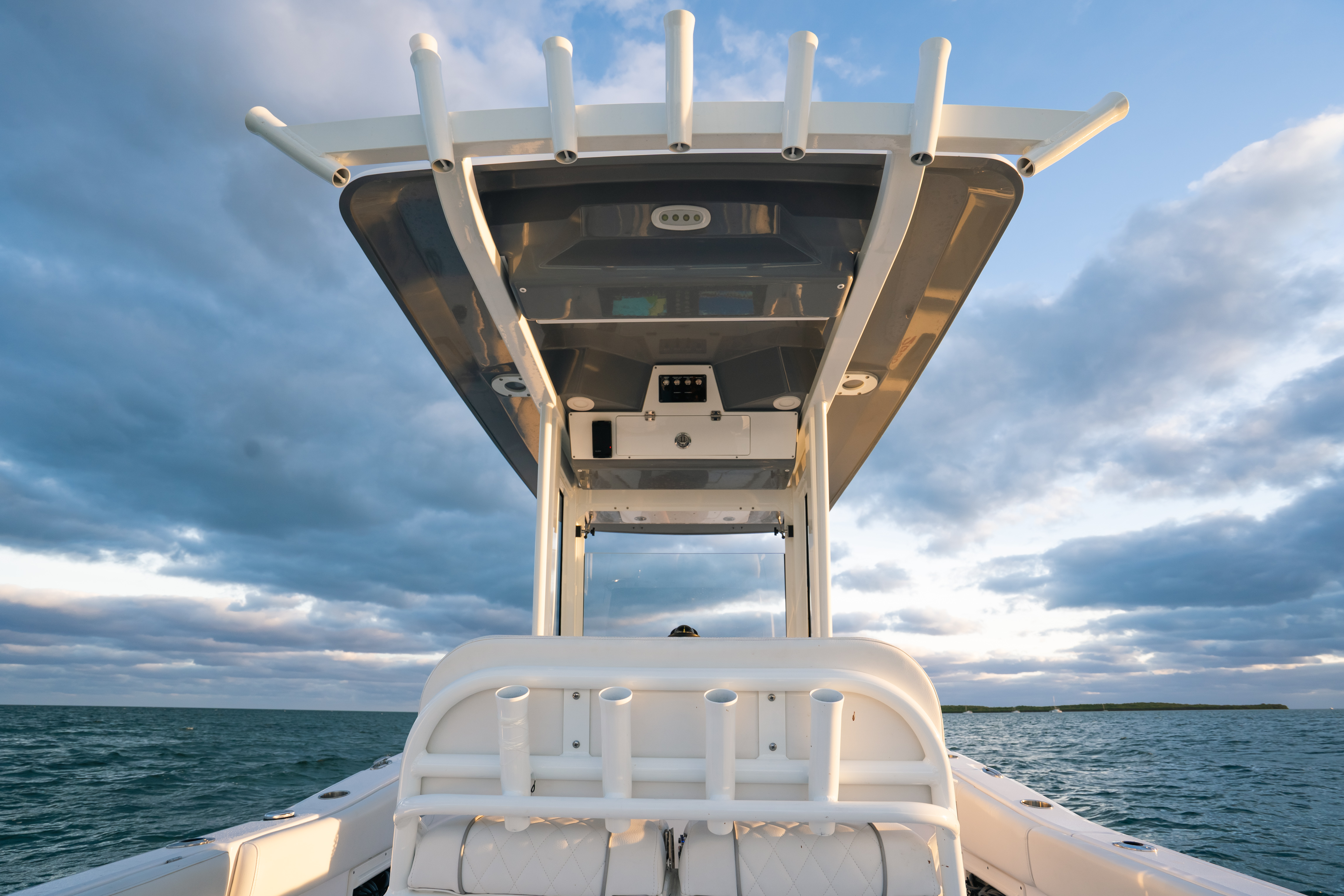 2025 Sea Fox 268 Commander