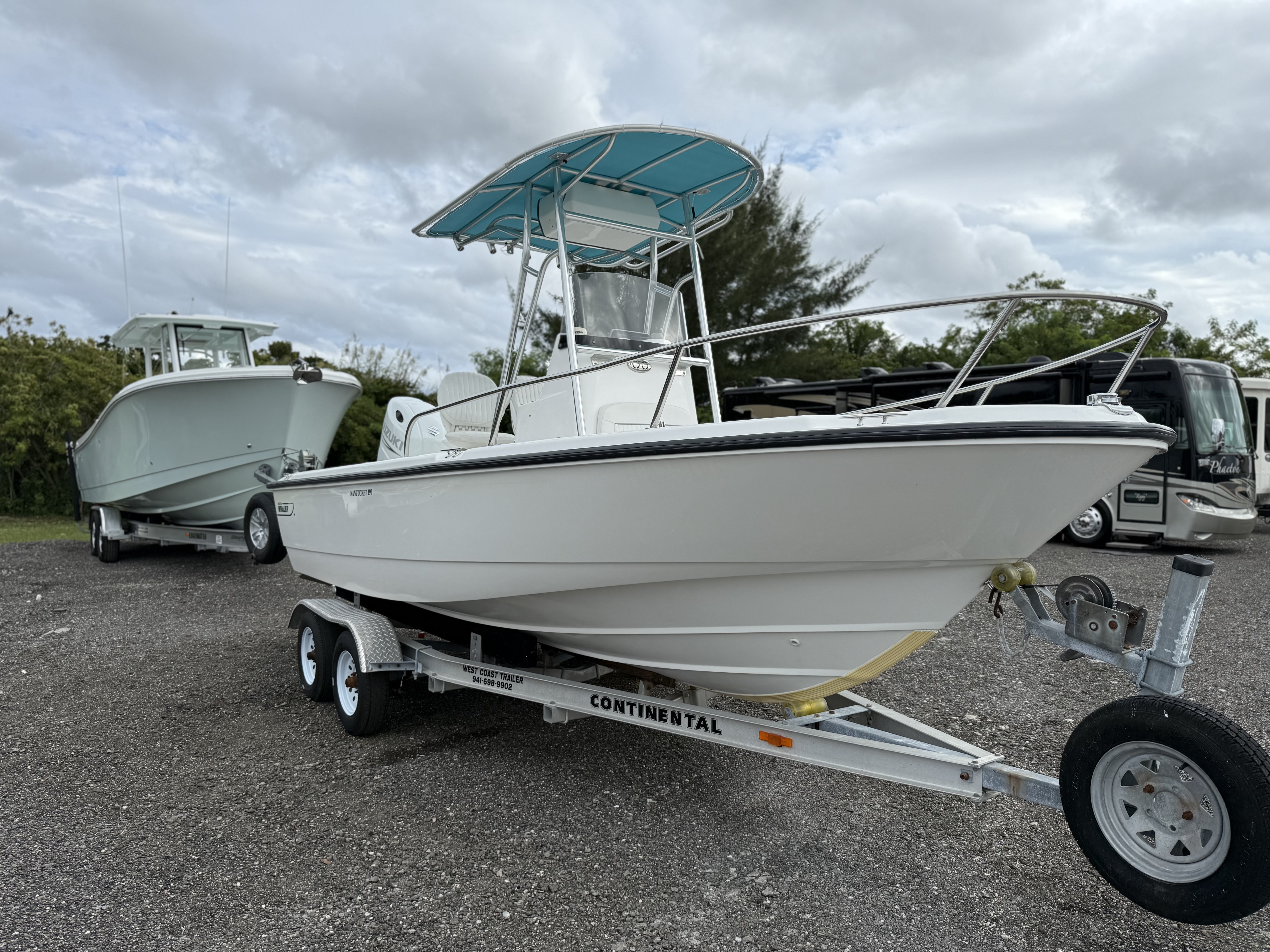 2003 Boston Whaler 190 Nantucket