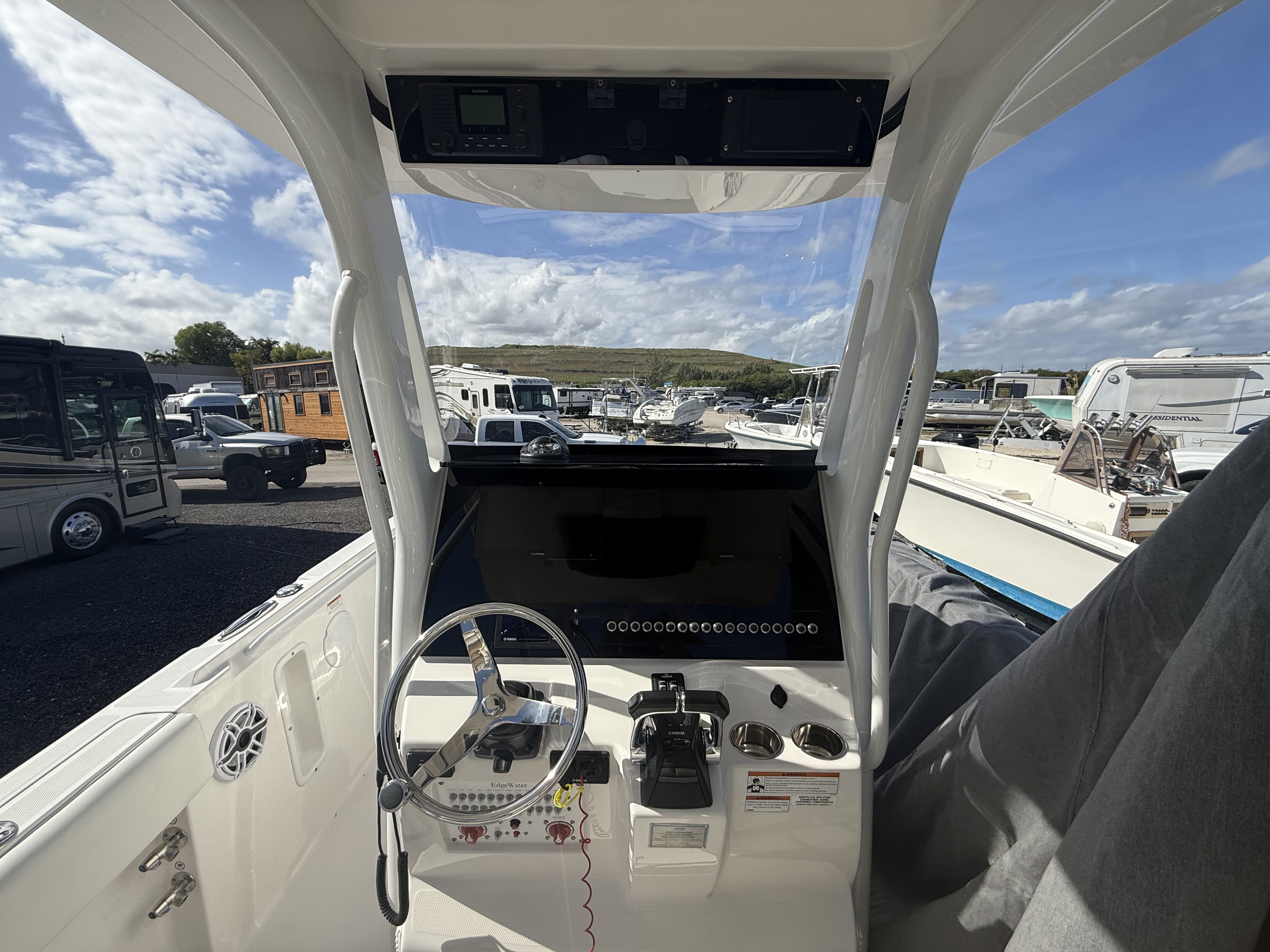 2021 Edgewater 262
