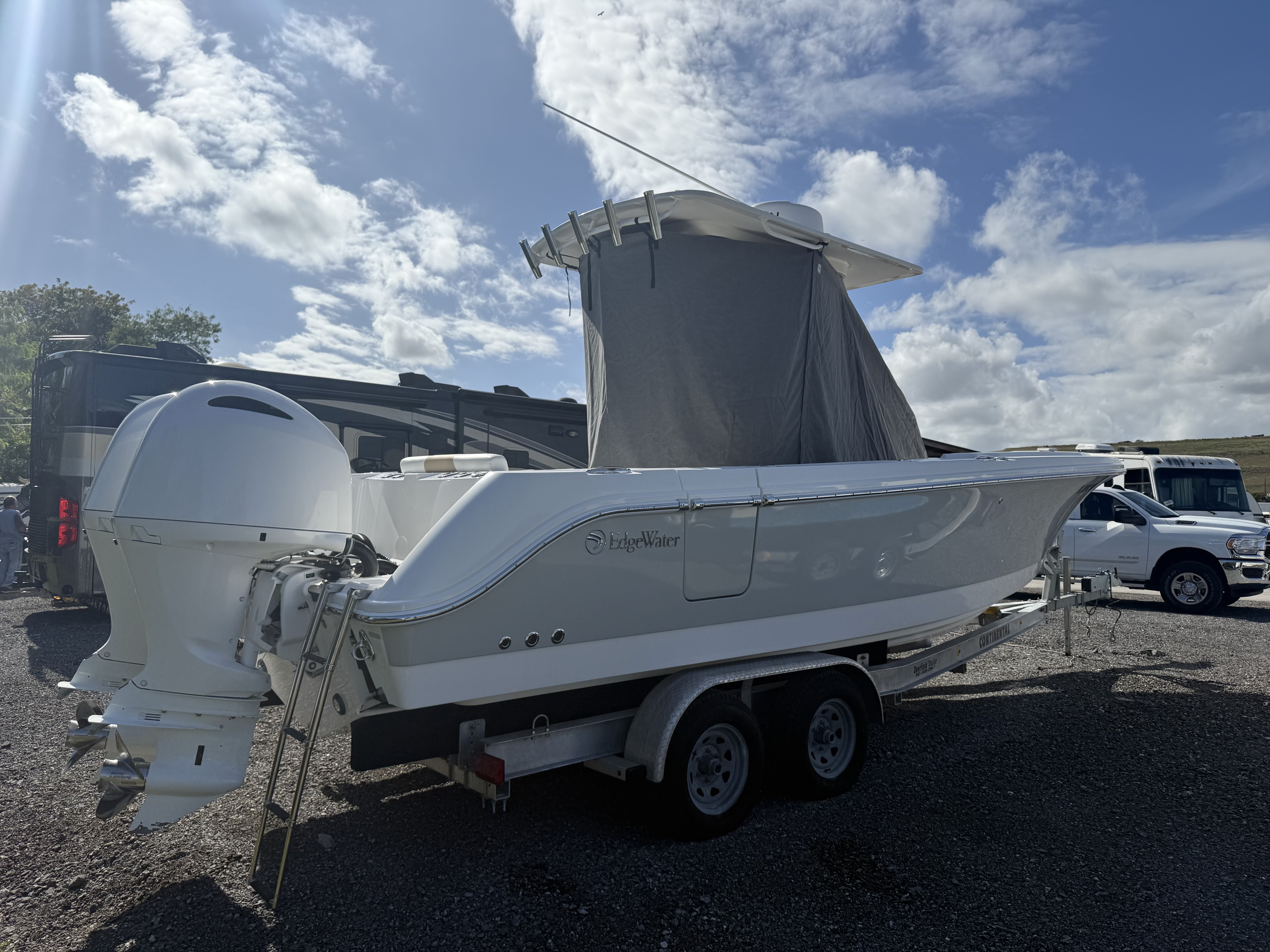 2021 Edgewater 262