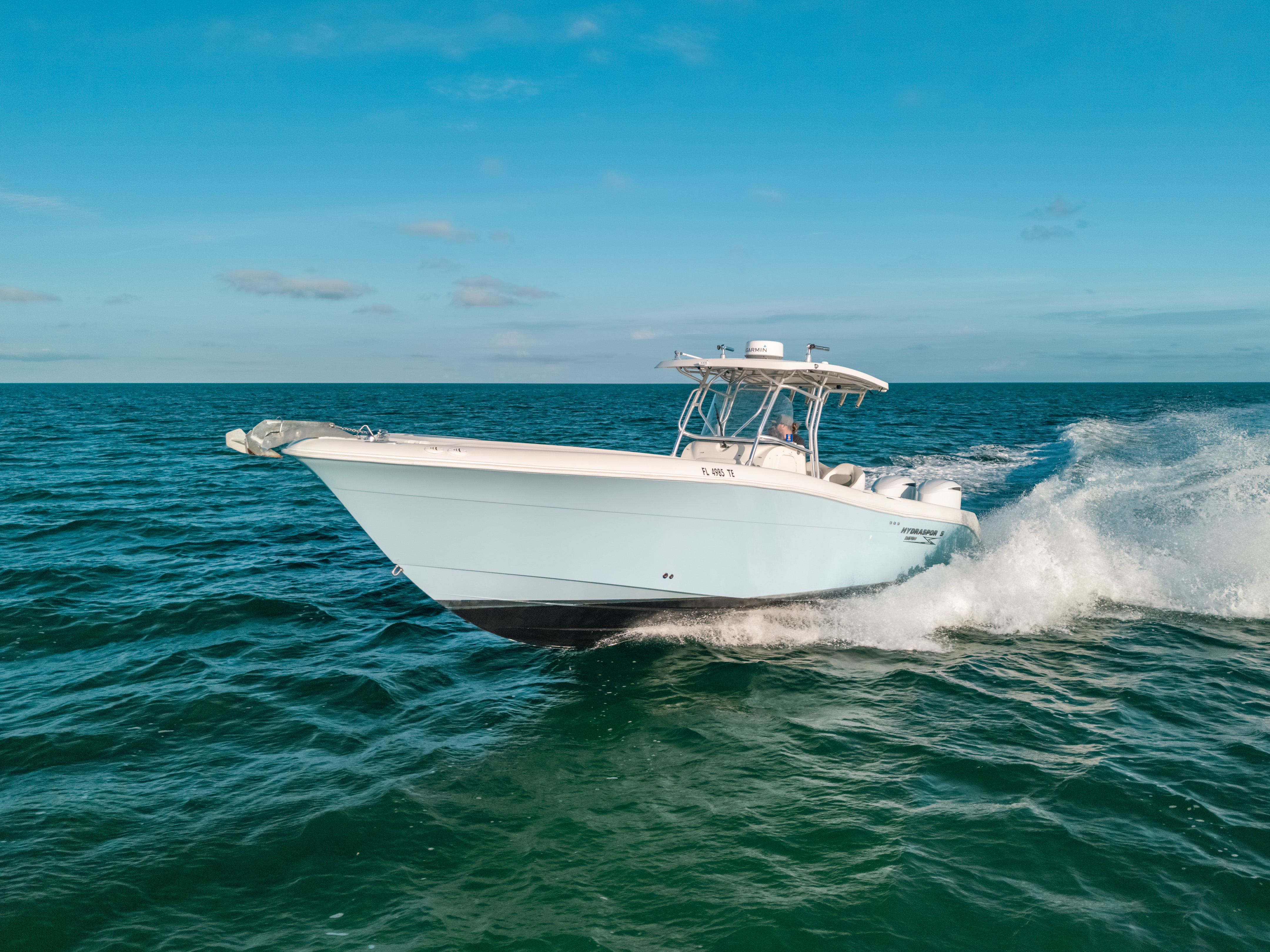 2005 Hydasport Vector 33