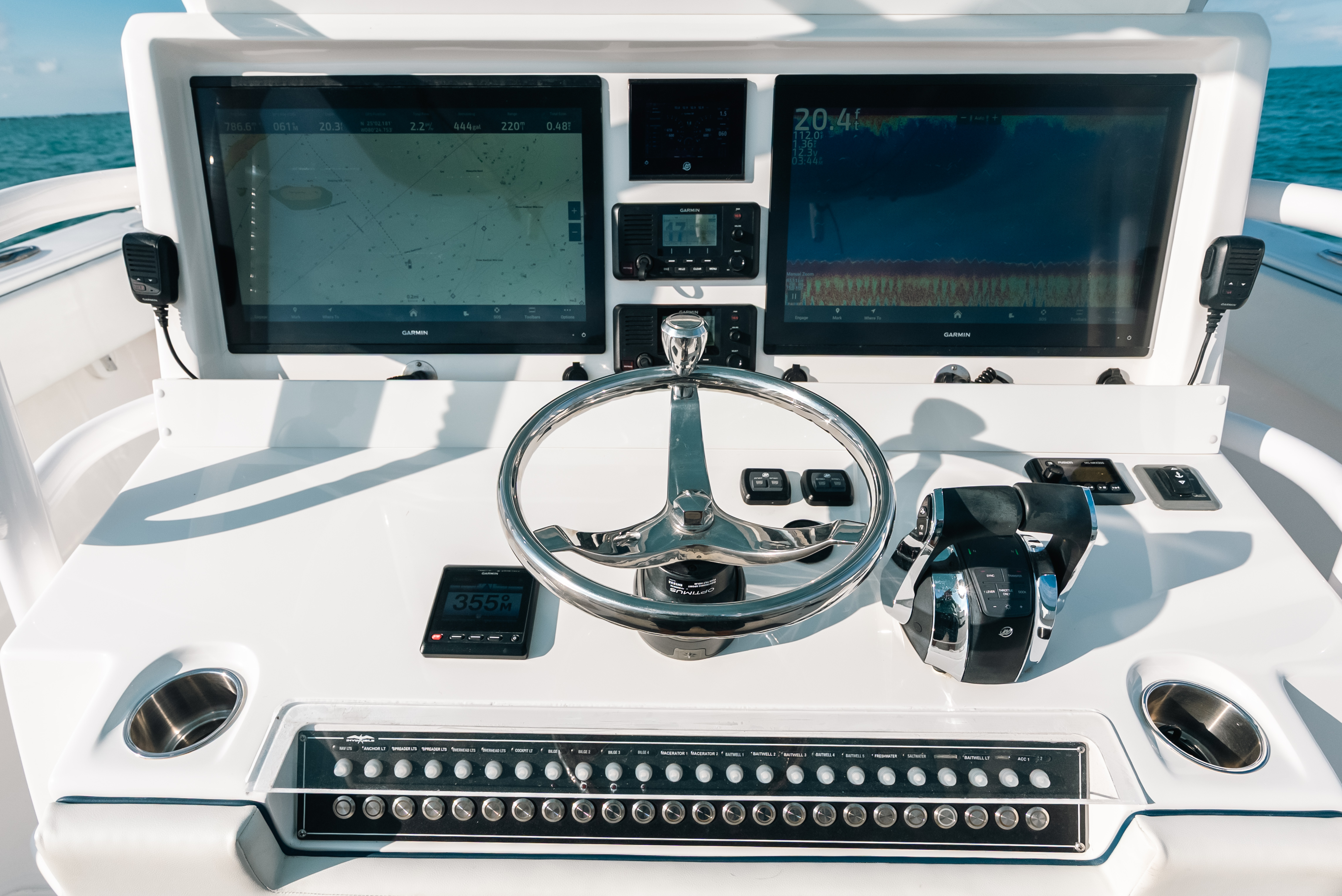 2021 Invincible 37 CAT