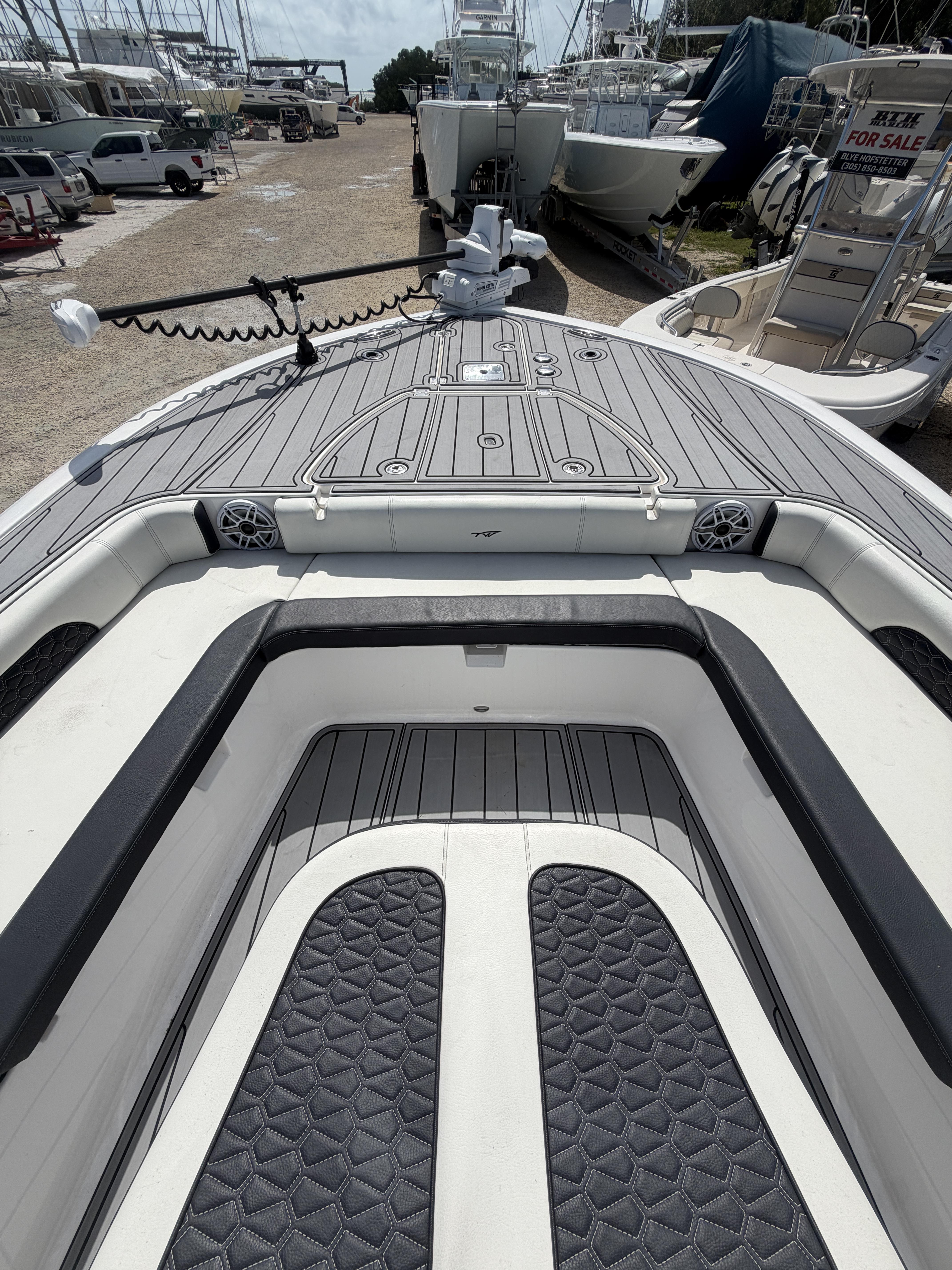 2024 Tidewater 3100 Carolina Bay