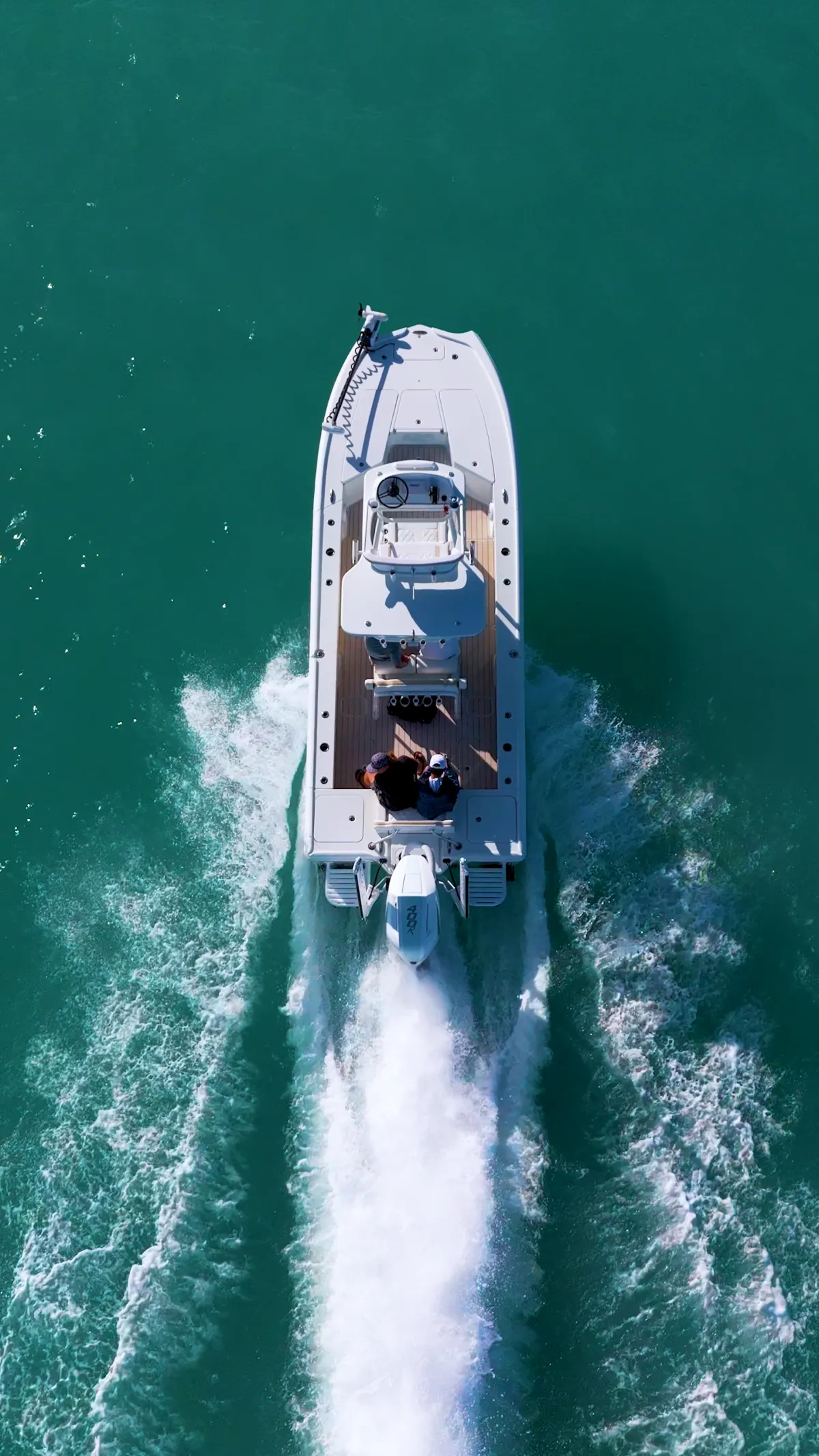 2026 Broadwater 25 Bay Cat