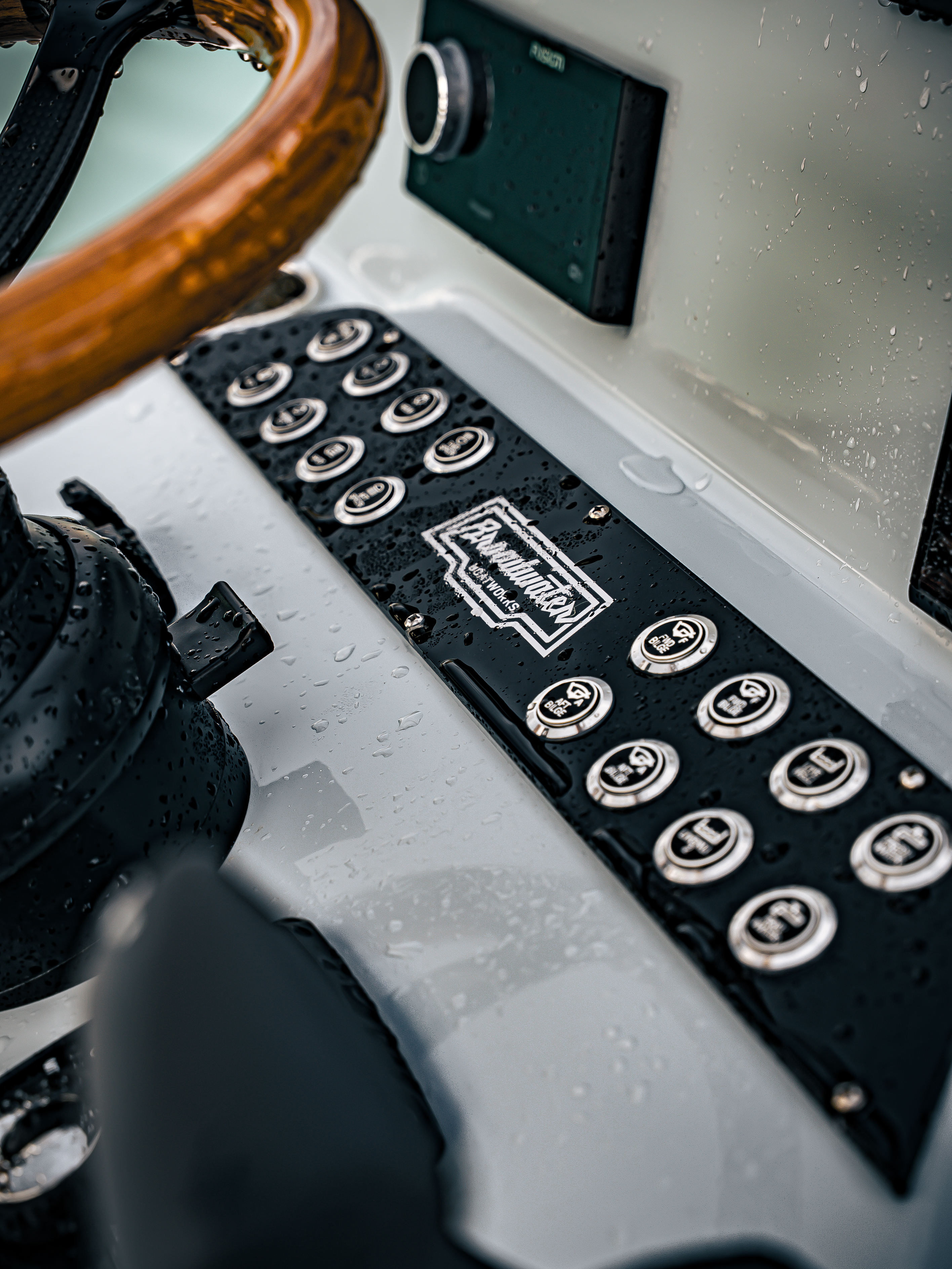 2026 Broadwater 25 Bay Cat