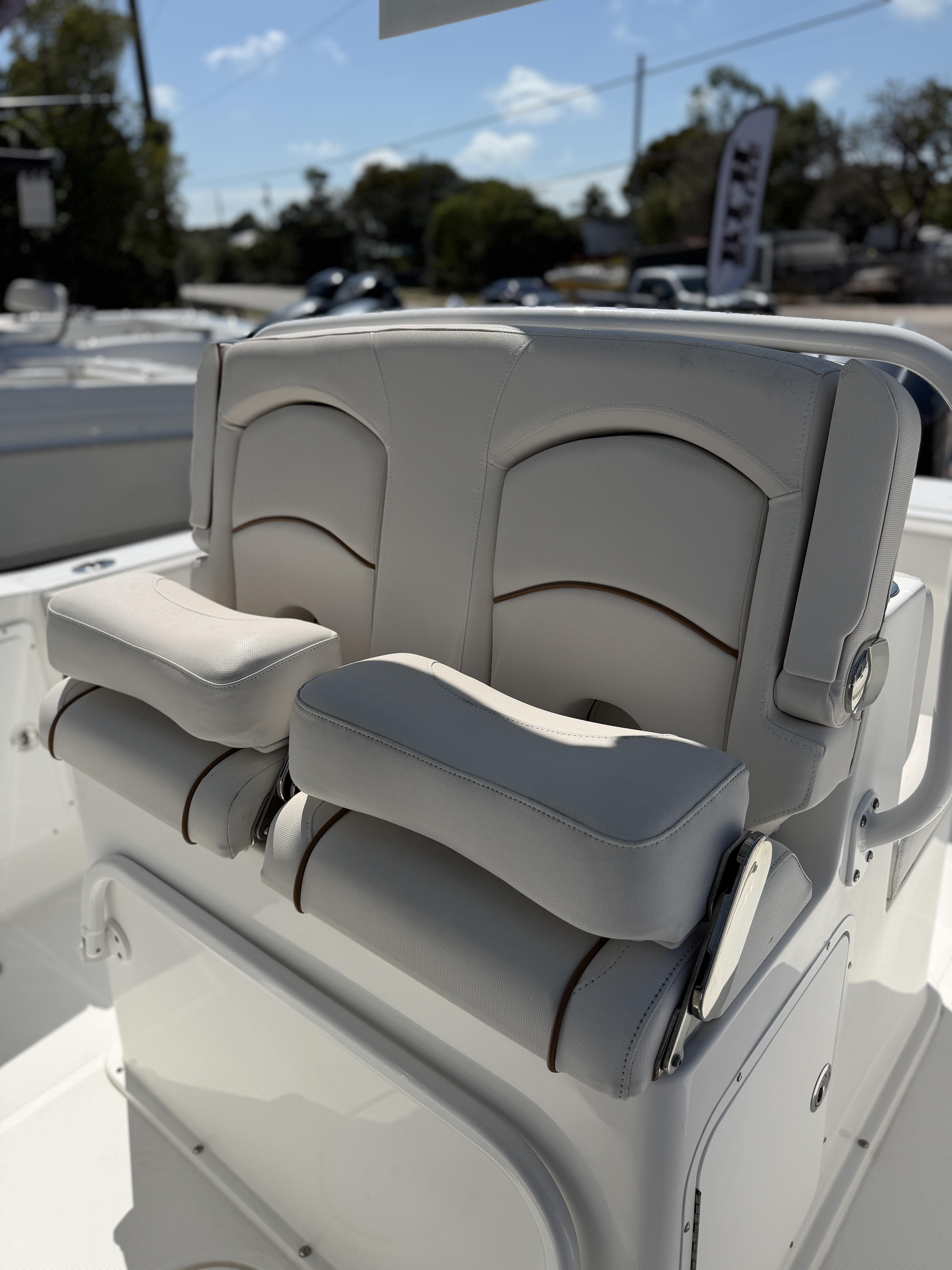 2019 Sea Hunt Gamefish 27 