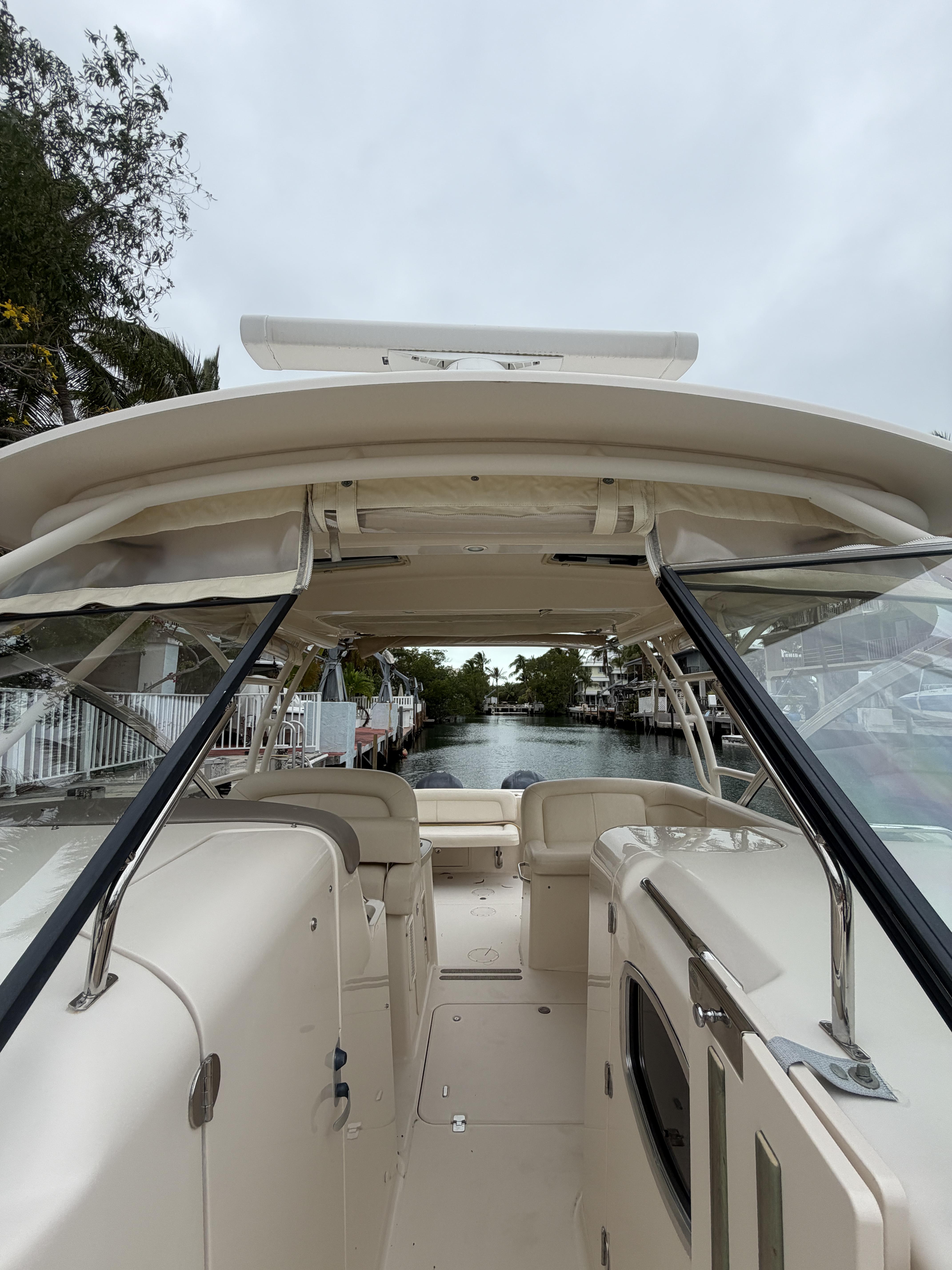 2015 Grady White Freedom 335