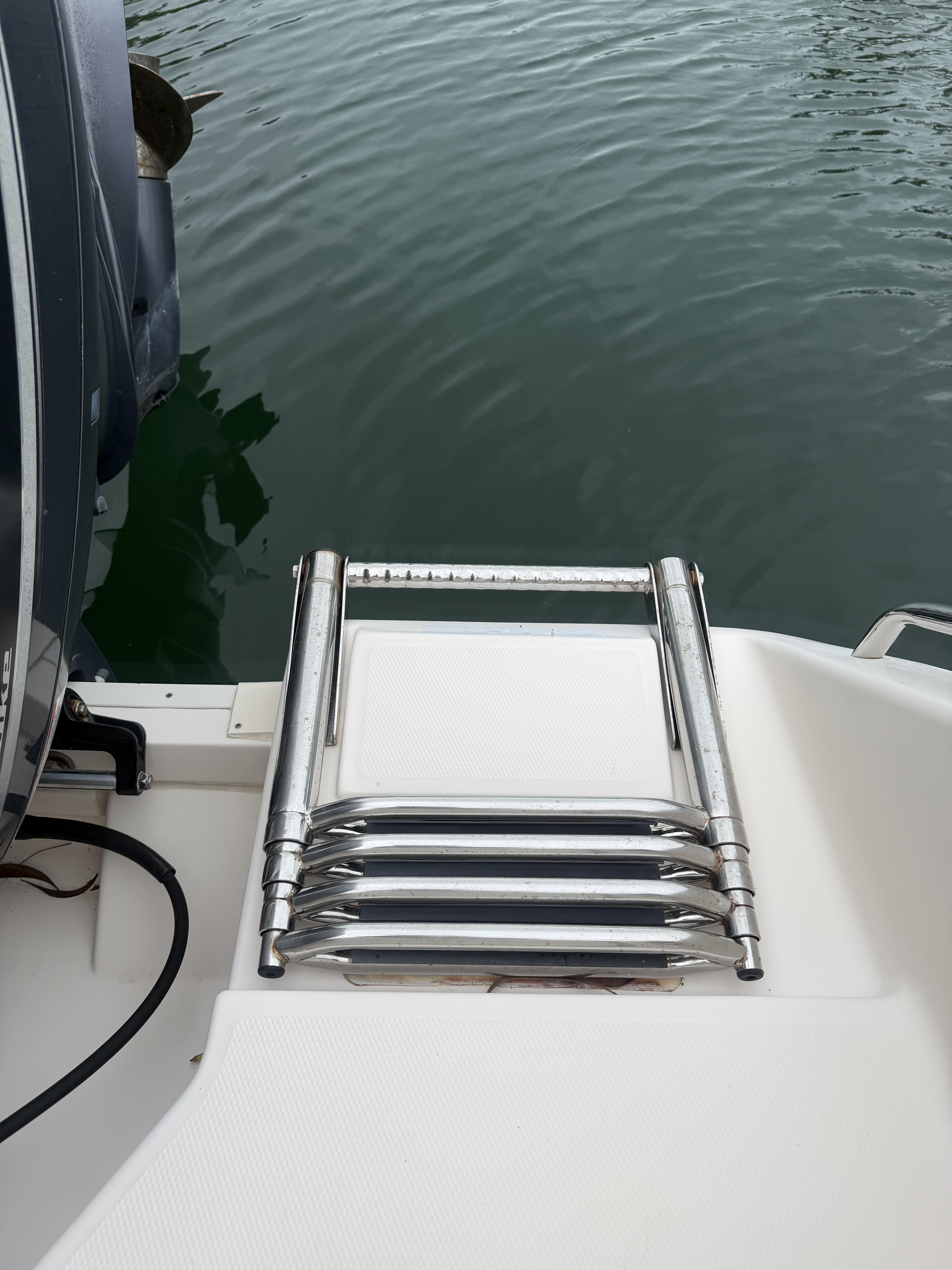 2015 Grady White Freedom 335