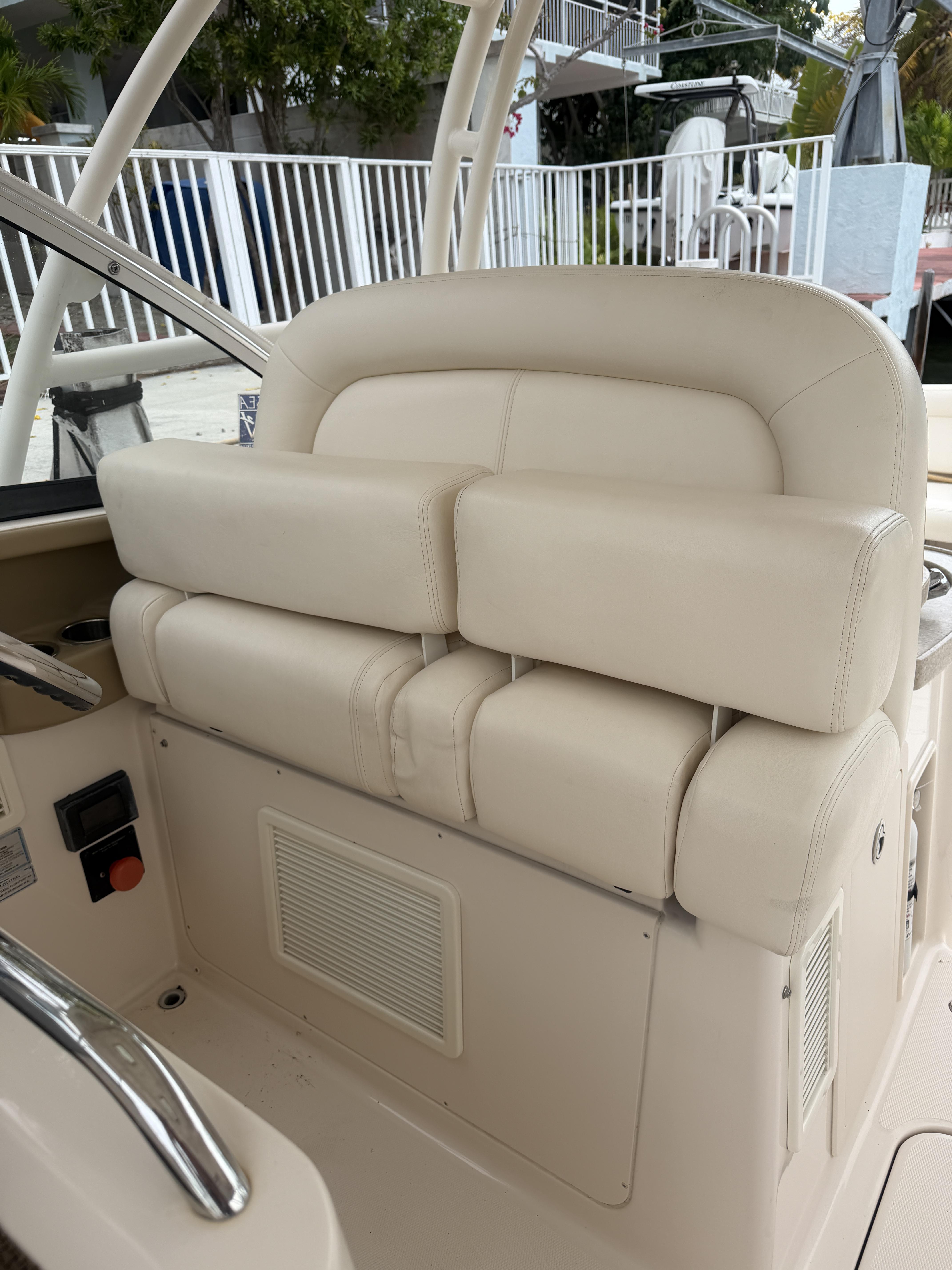 2015 Grady White Freedom 335