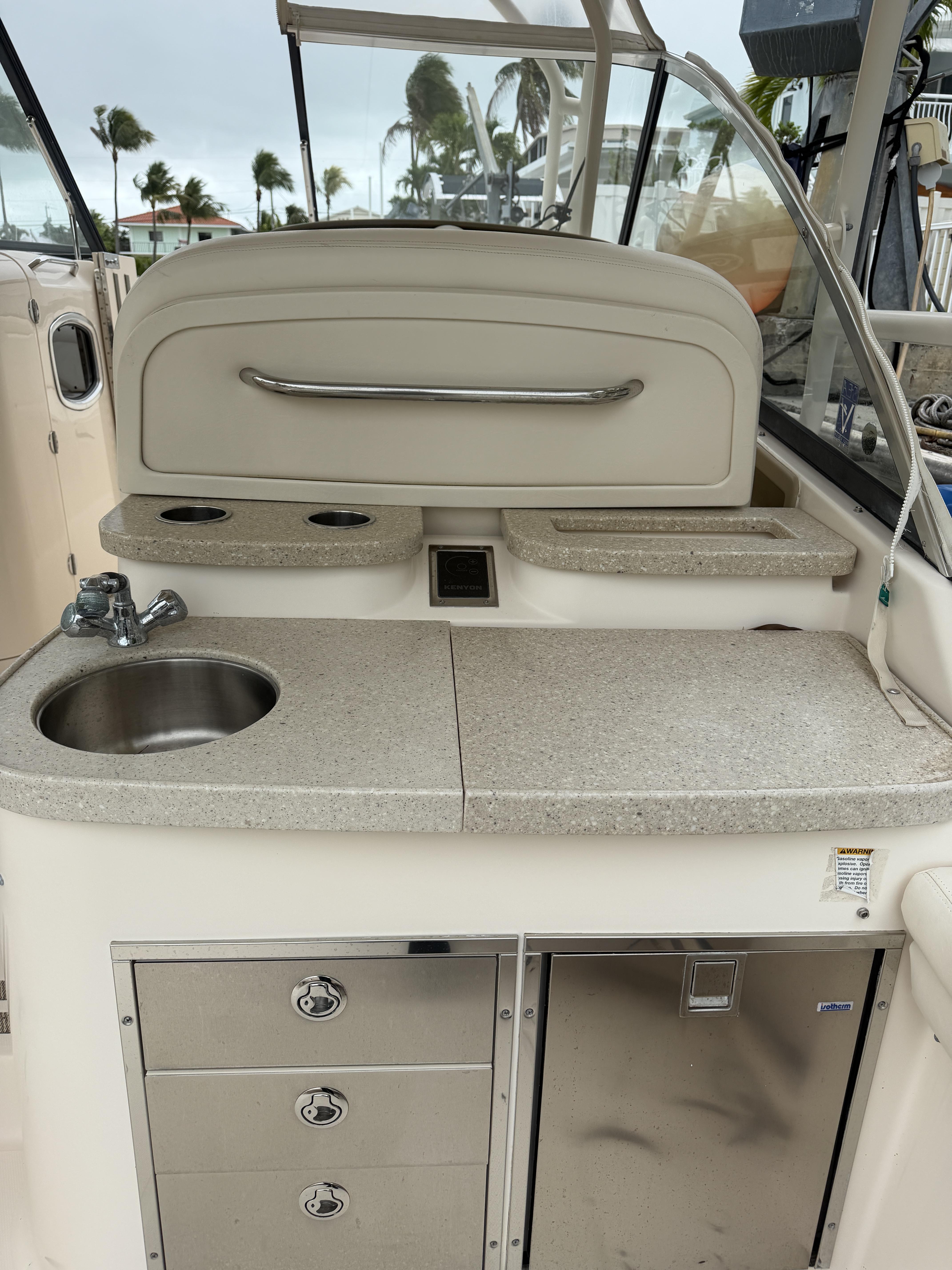 2015 Grady White Freedom 335