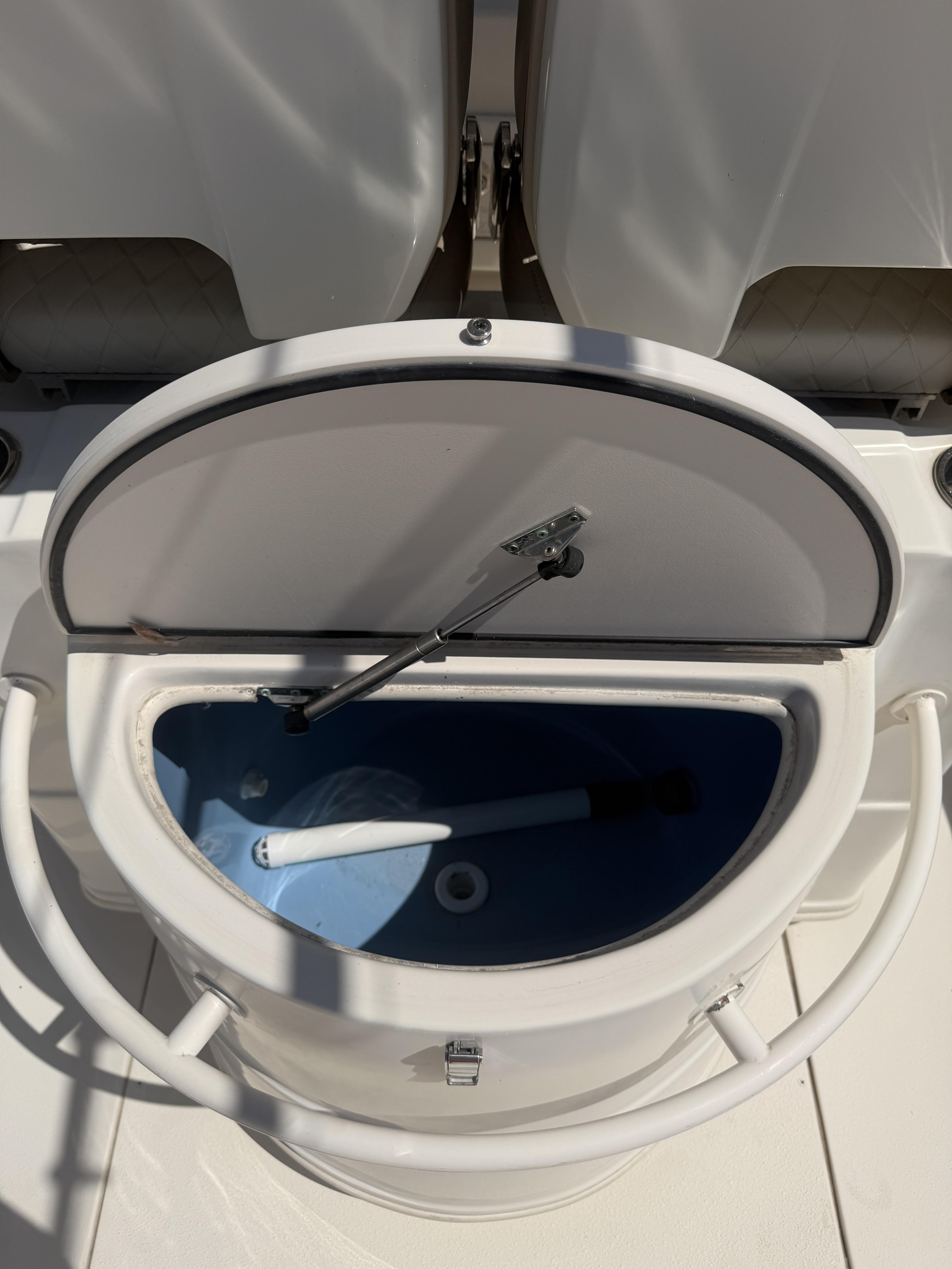 2021 Sea Chaser 30 HFC