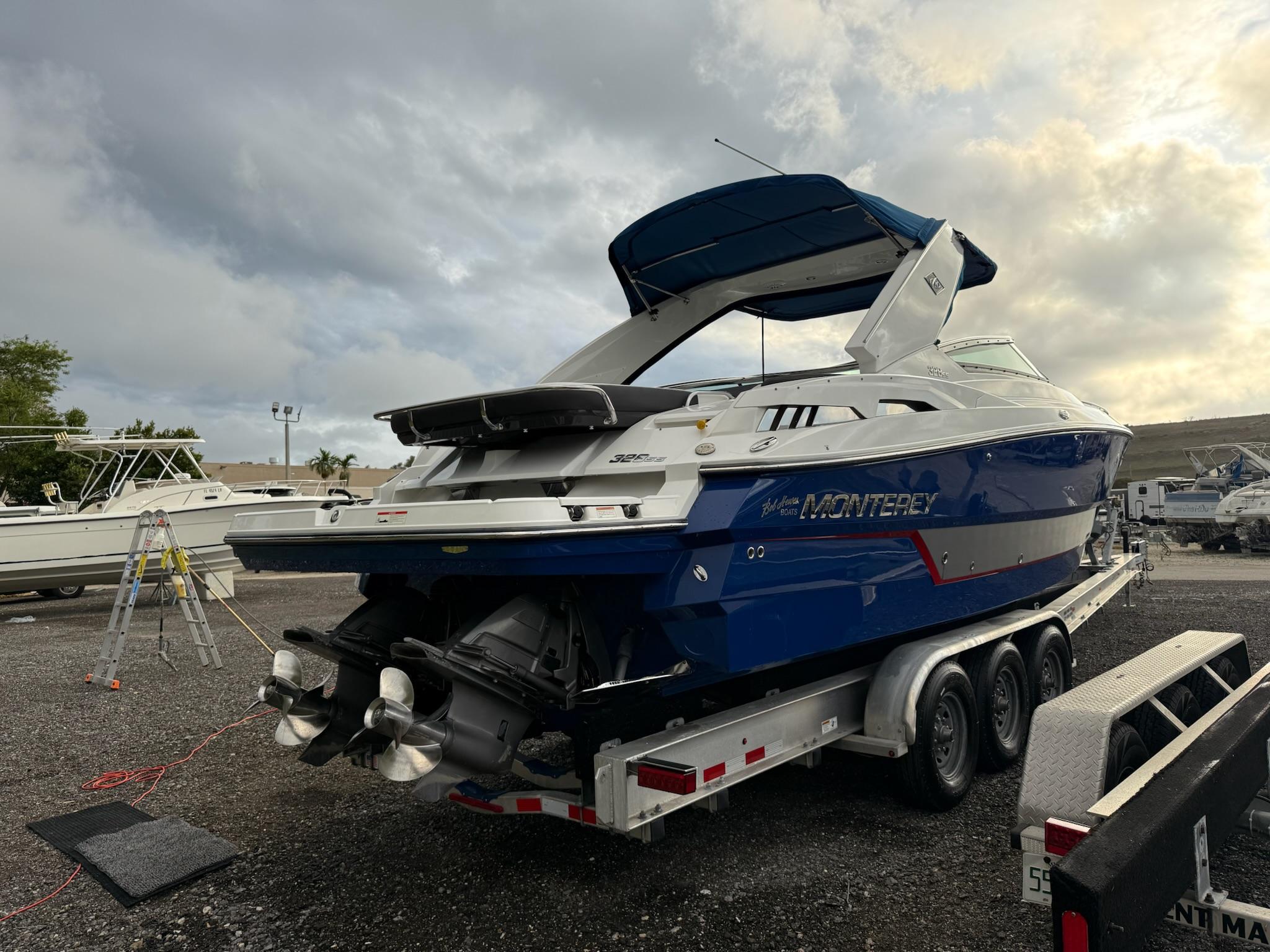 2019 Monterey 328 ss