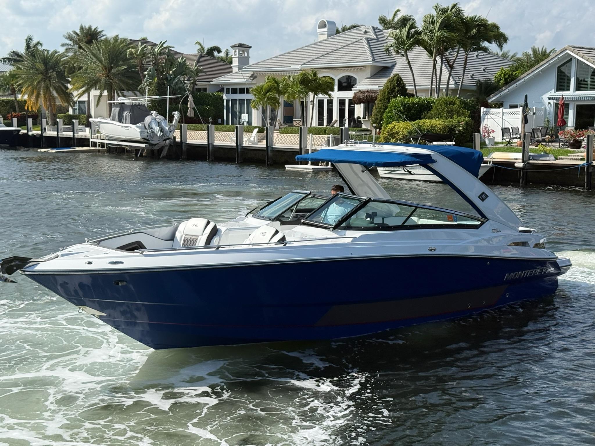 2019 Monterey 328 SS