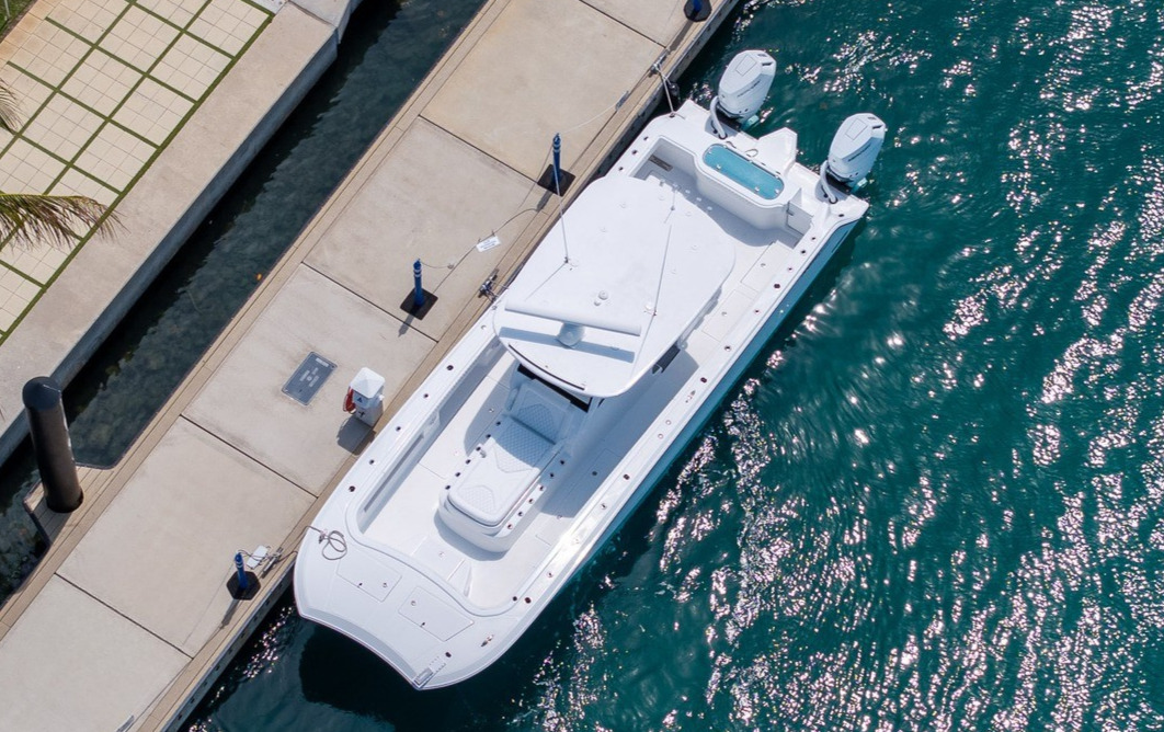 Front Runner 35 Catamaran