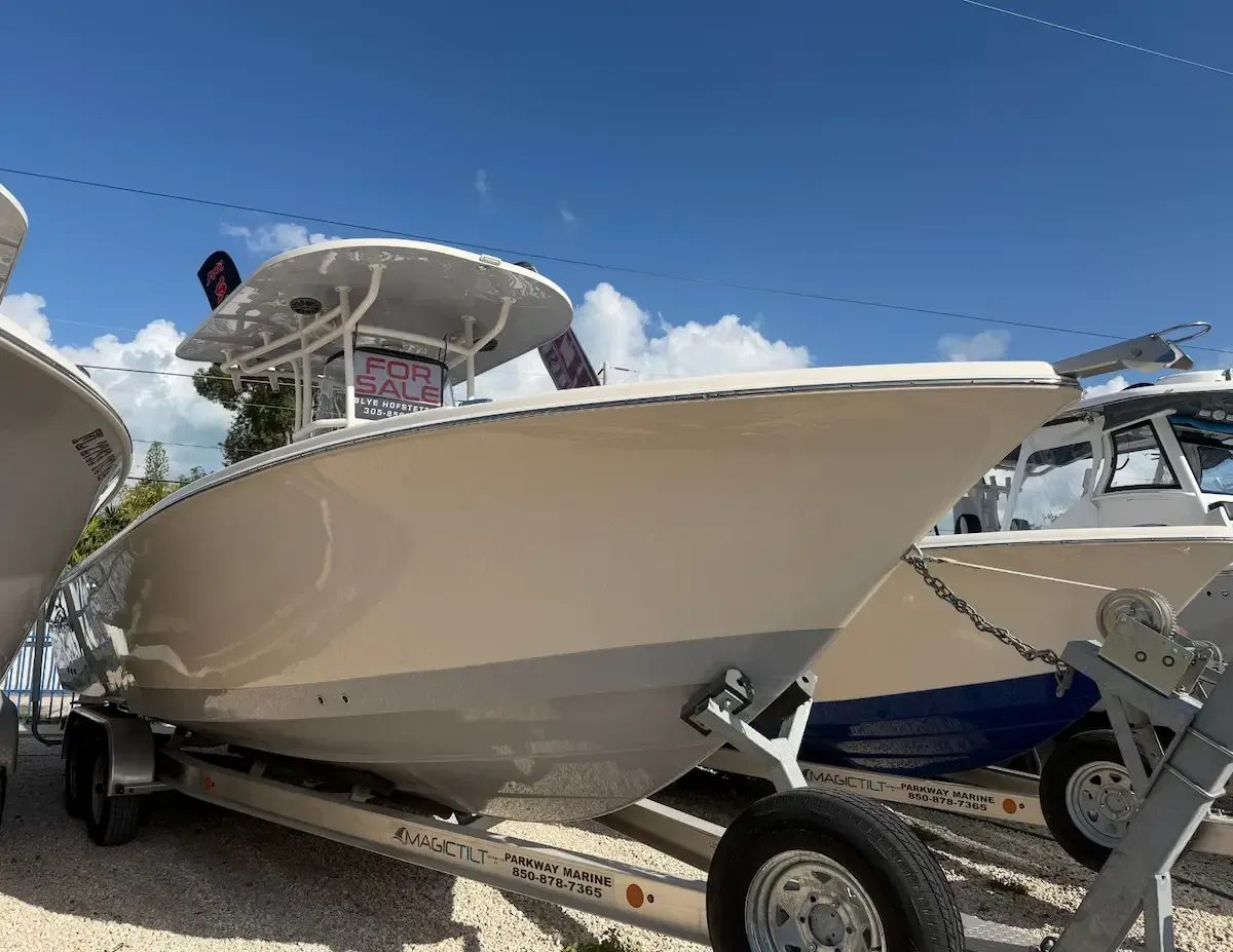 2023 Sea Chaser 27 HFC