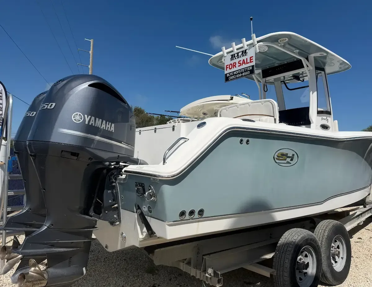 2019 Sea Hunt Gamefish 27 