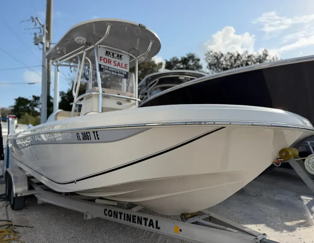 2022 Carolina Skiff 23 Ultra Elite 