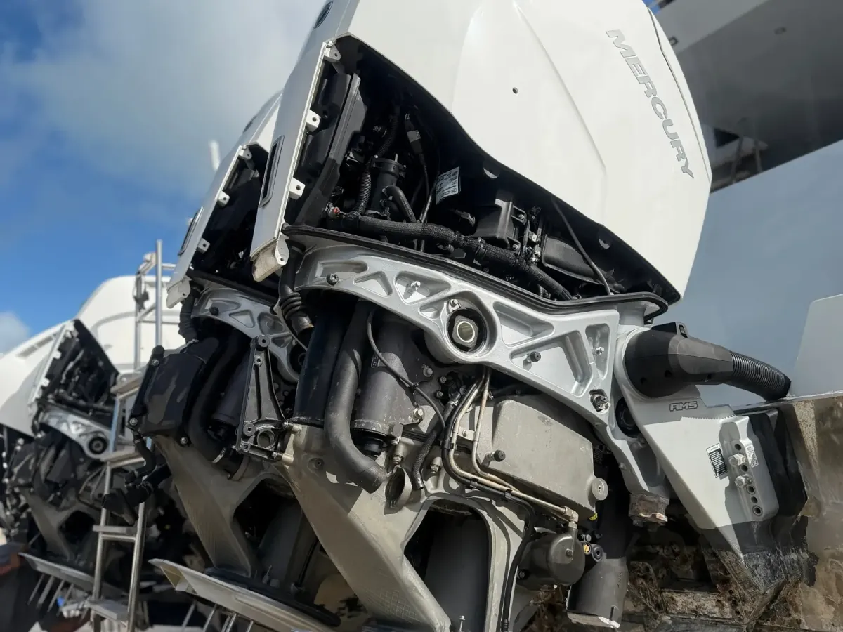 Inside quad mercury 600hp outboards at BTH Marine 