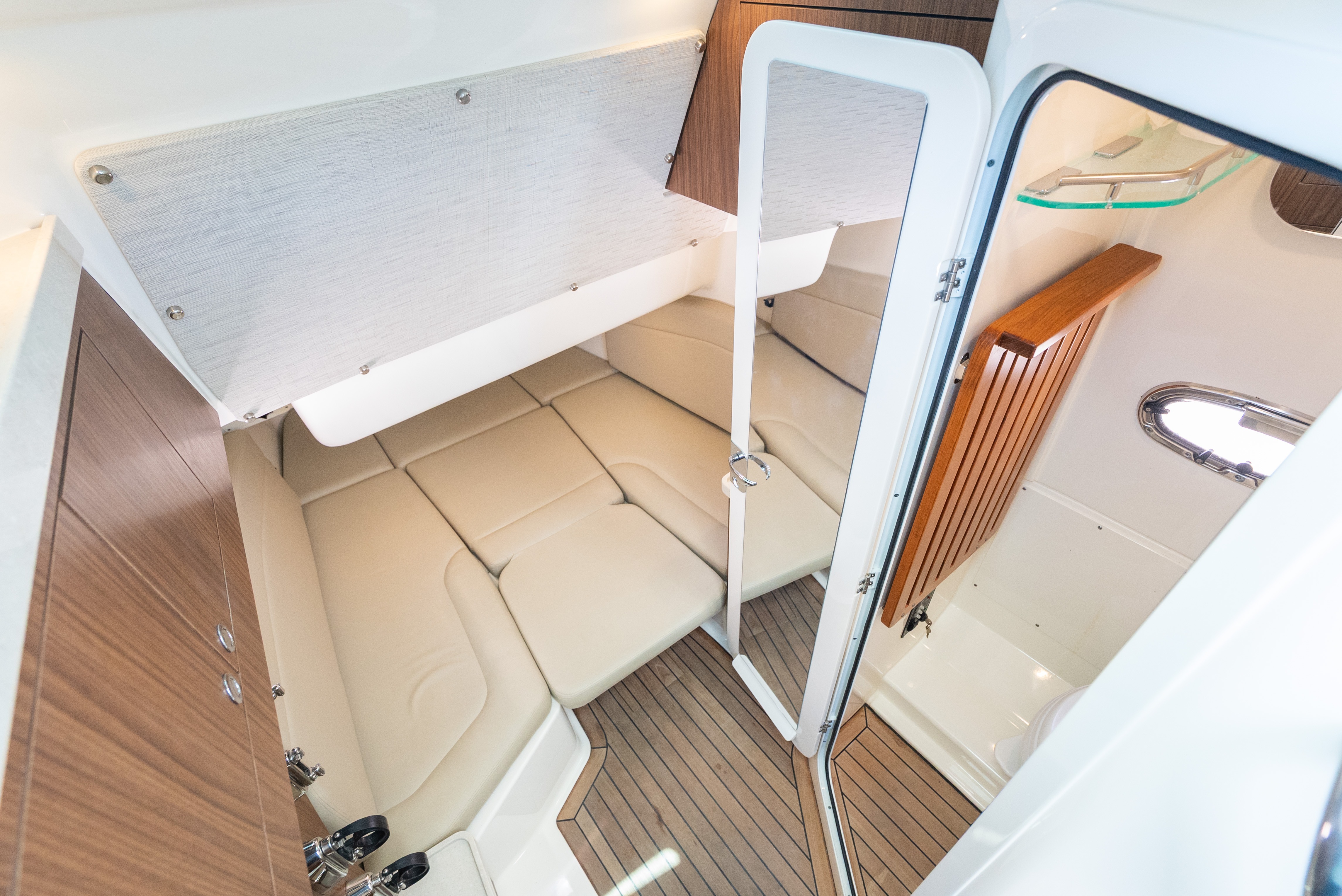 2020 Boston Whaler 380 Outrage