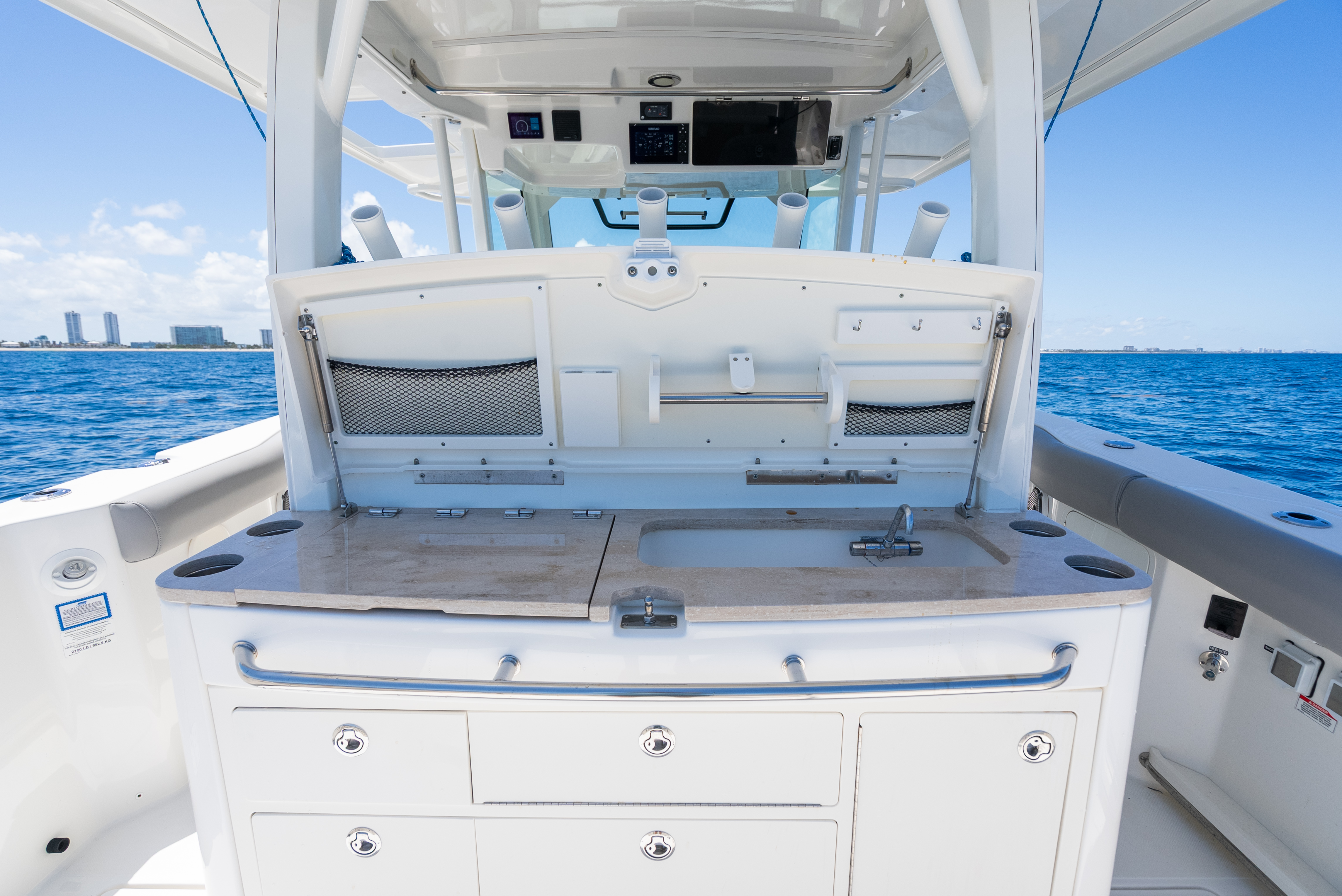 2020 Boston Whaler 380 Outrage