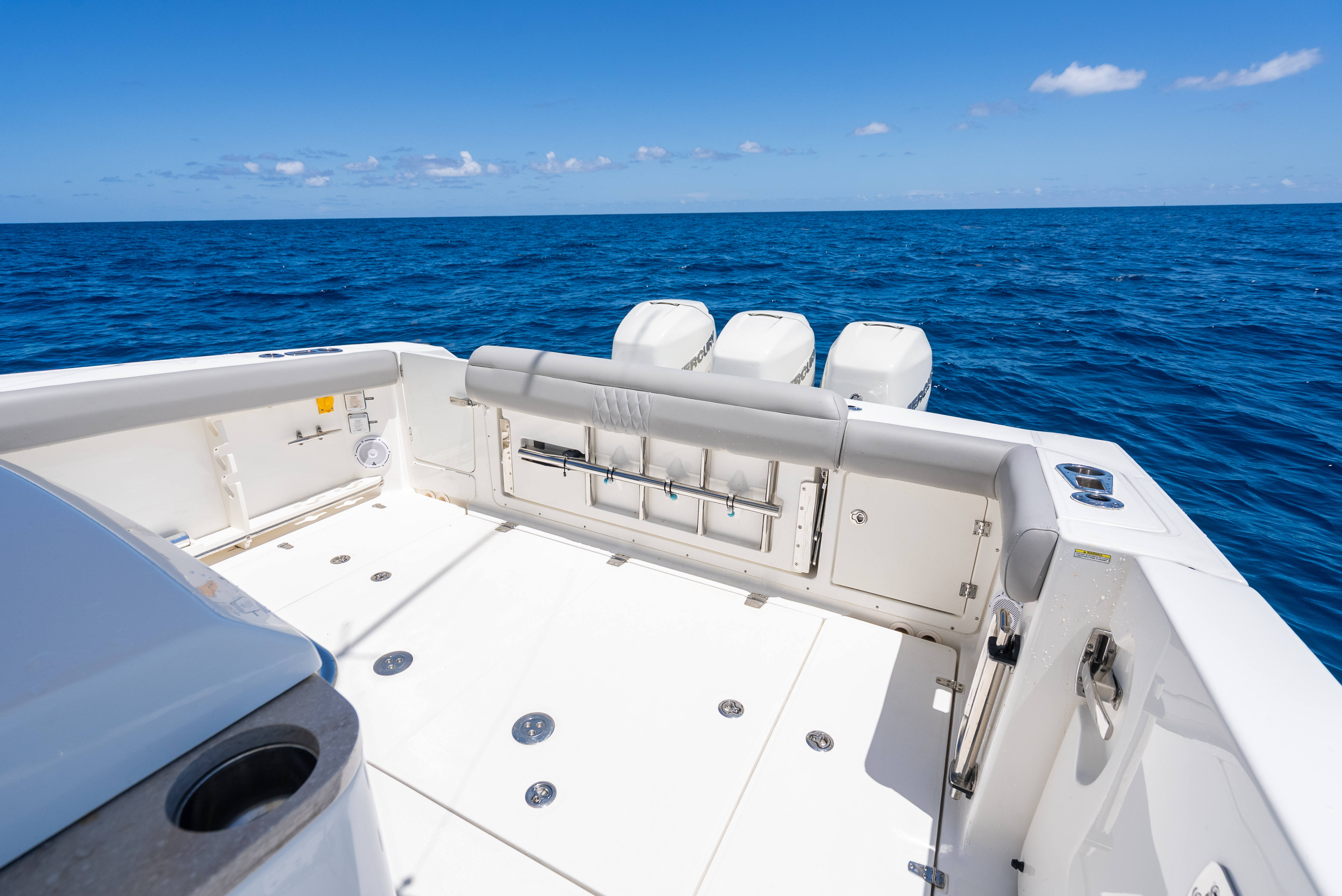 2020 Boston Whaler 380 Outrage