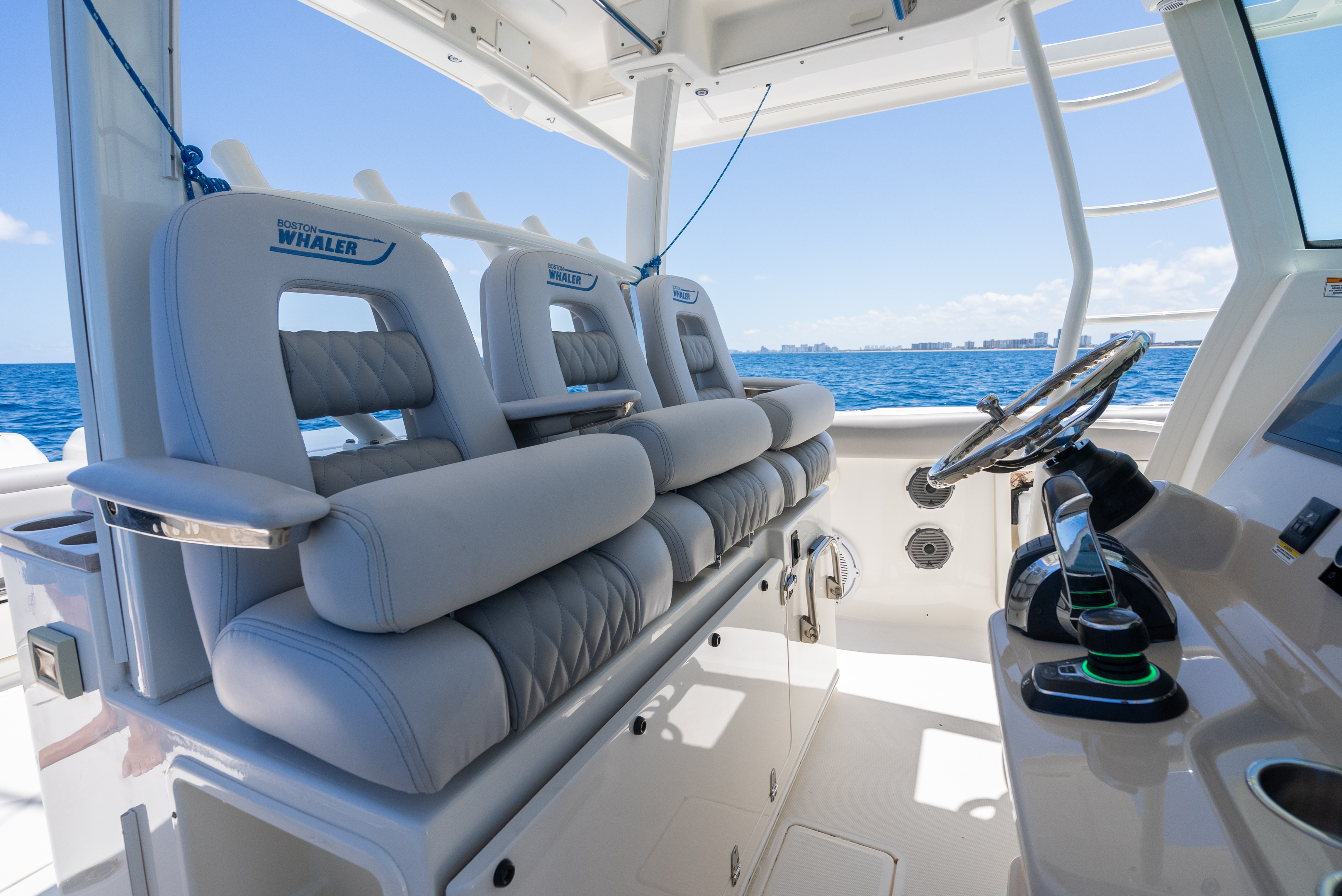 2020 Boston Whaler 380 Outrage