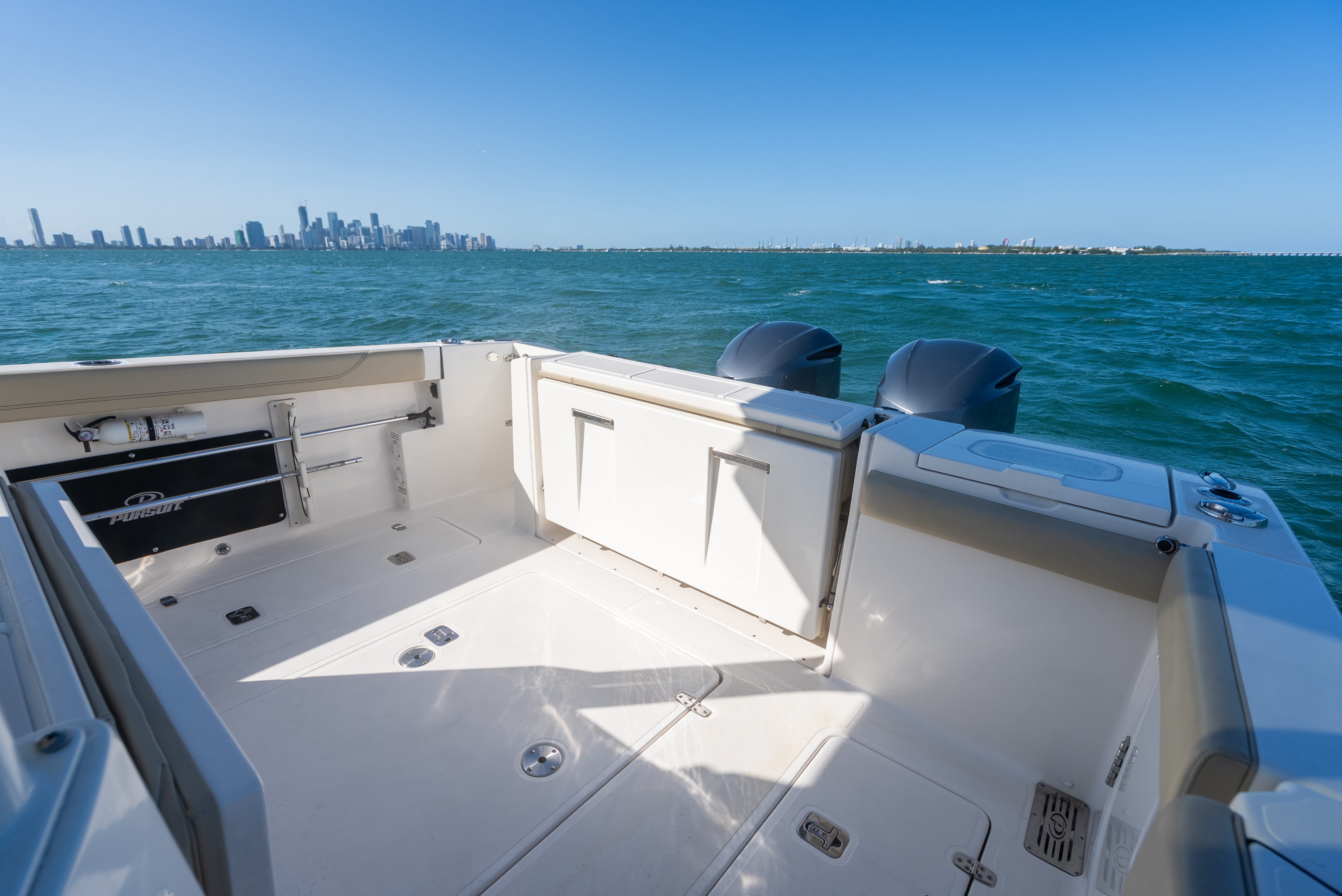 2018 Pursuit S 328 Sport