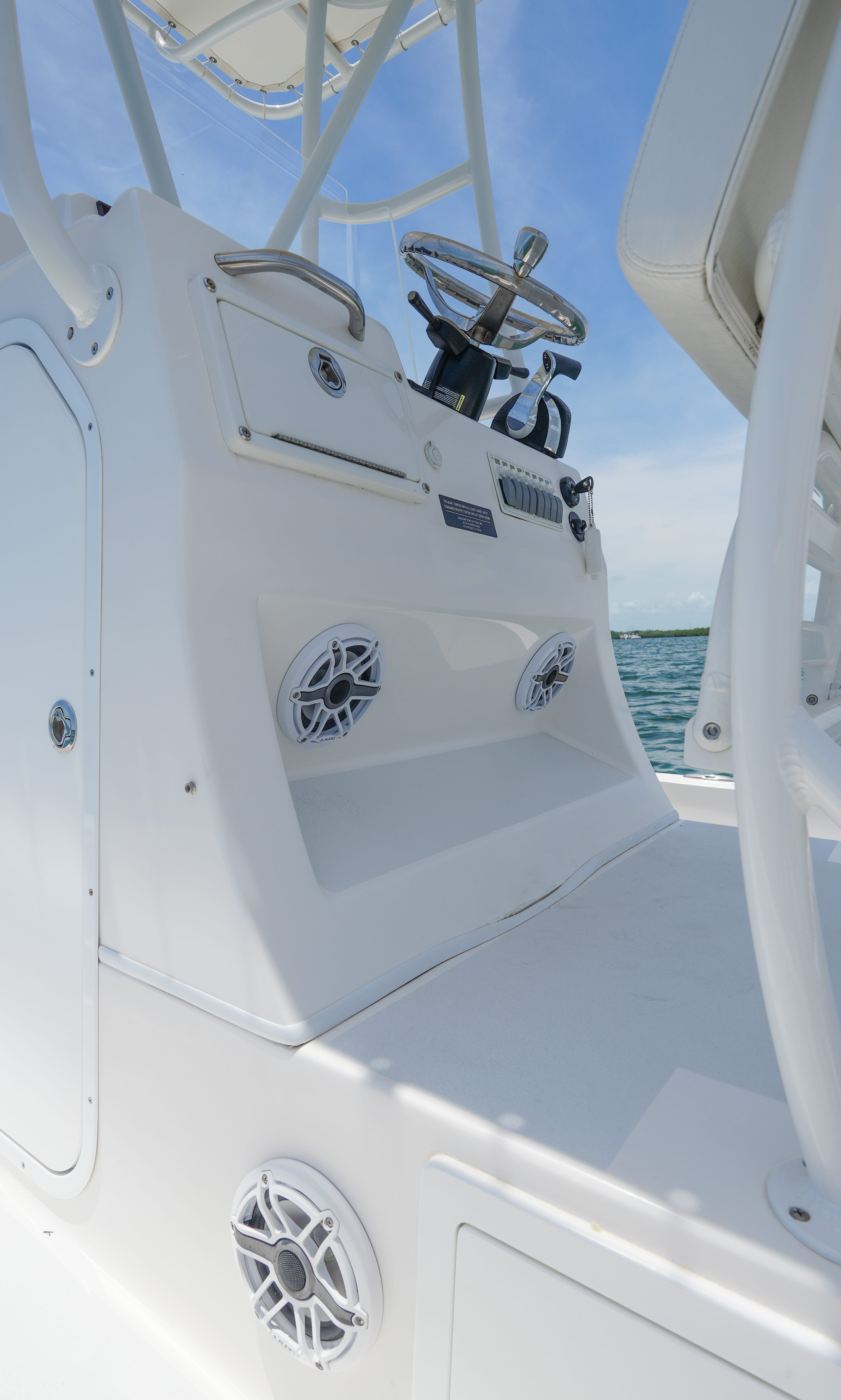 2022 Shallow Sport 24 Mod V
