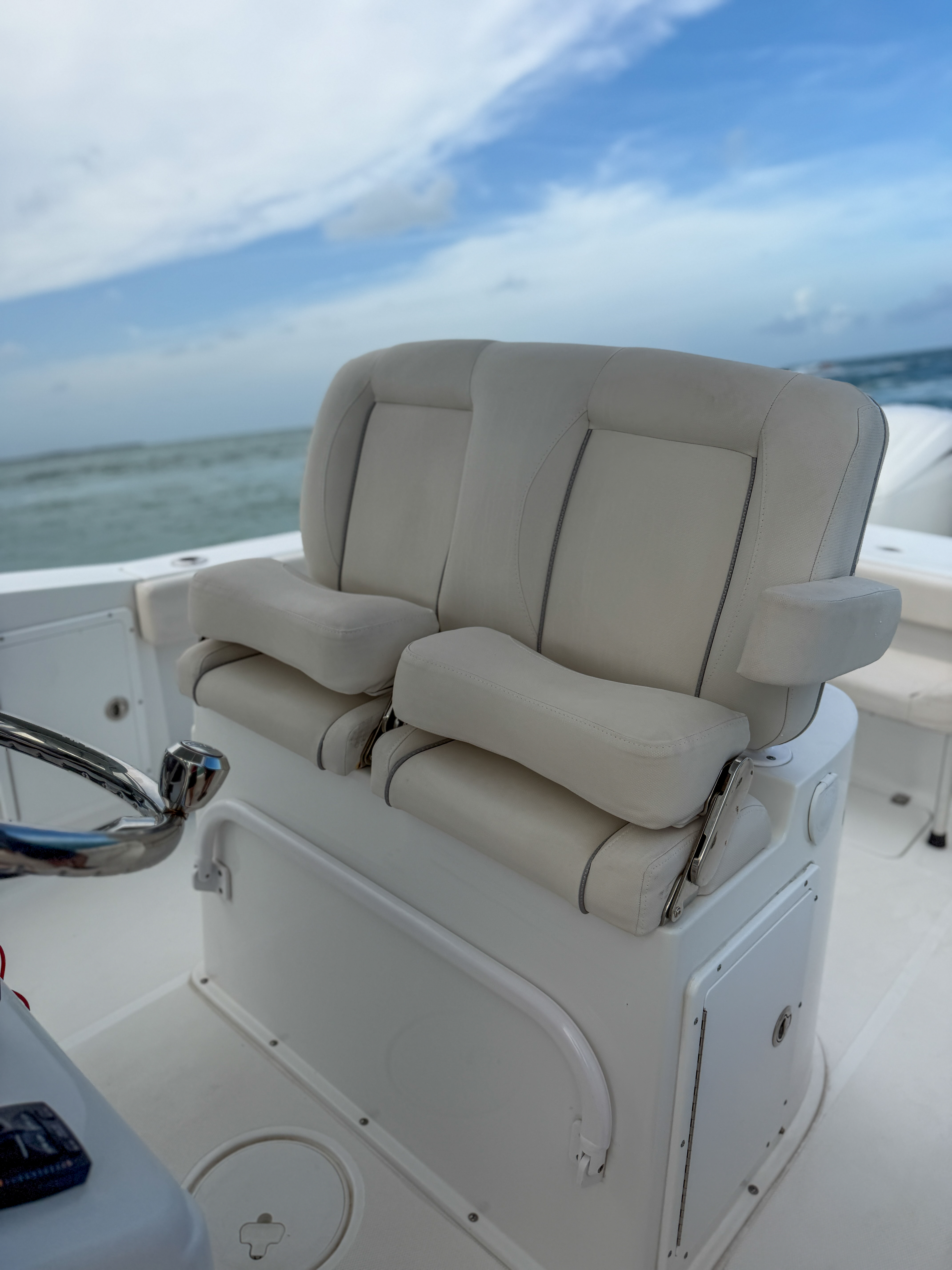 2024 Sea Hunt 27 Gamefish 