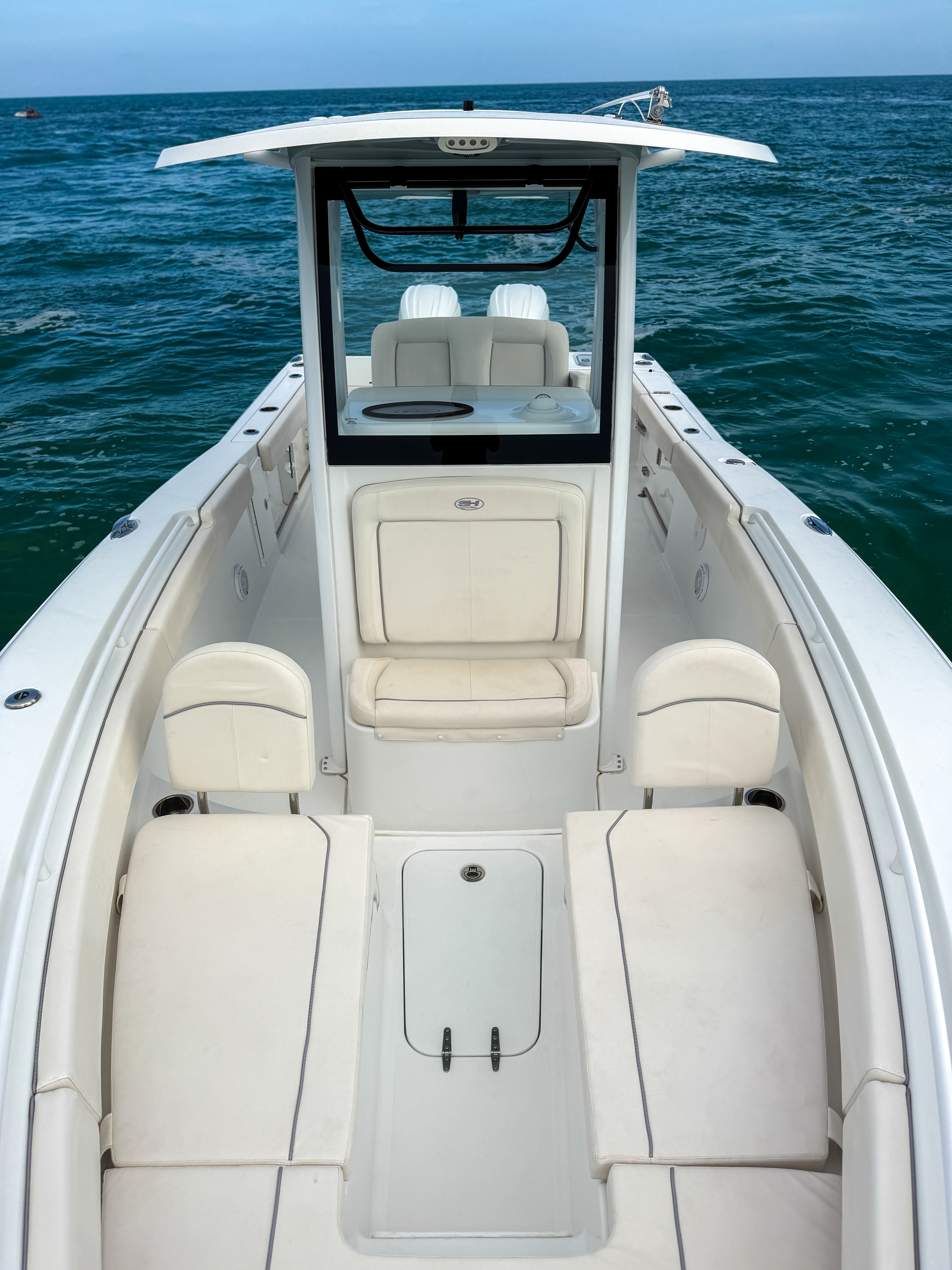 2024 Sea Hunt 27 Gamefish 