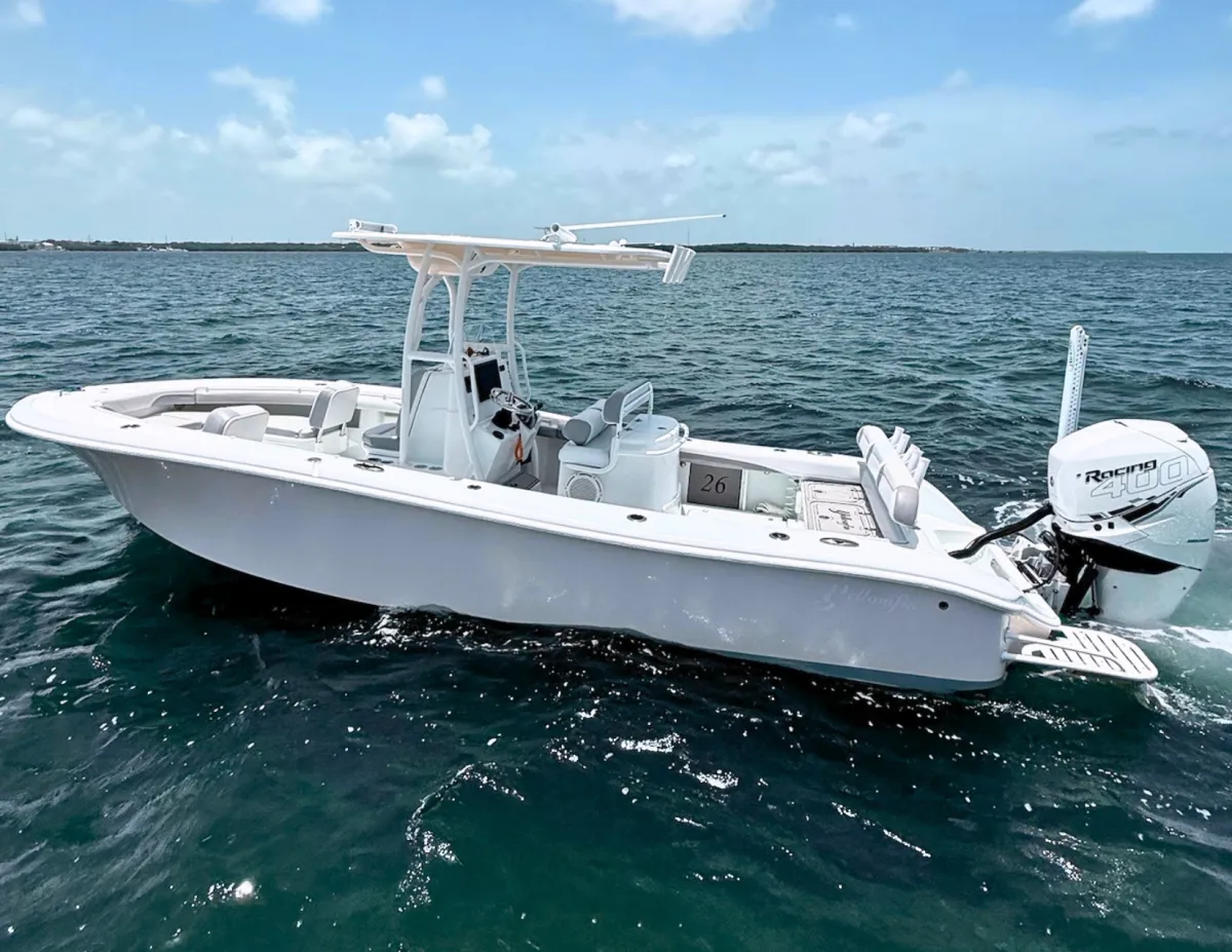 2018 Yellowfin 26 Hybrid