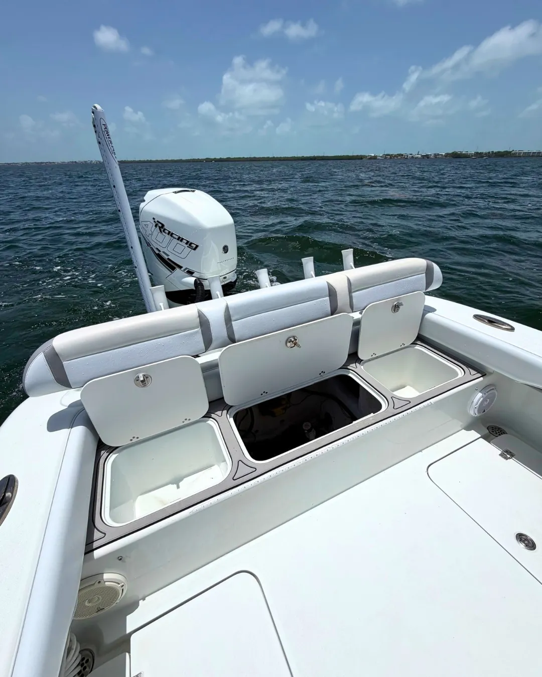 2018 Yellowfin 26 Hybrid