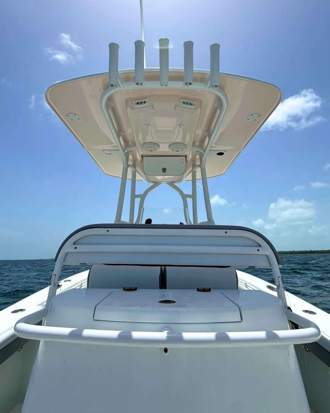 2018 Yellowfin 26 Hybrid