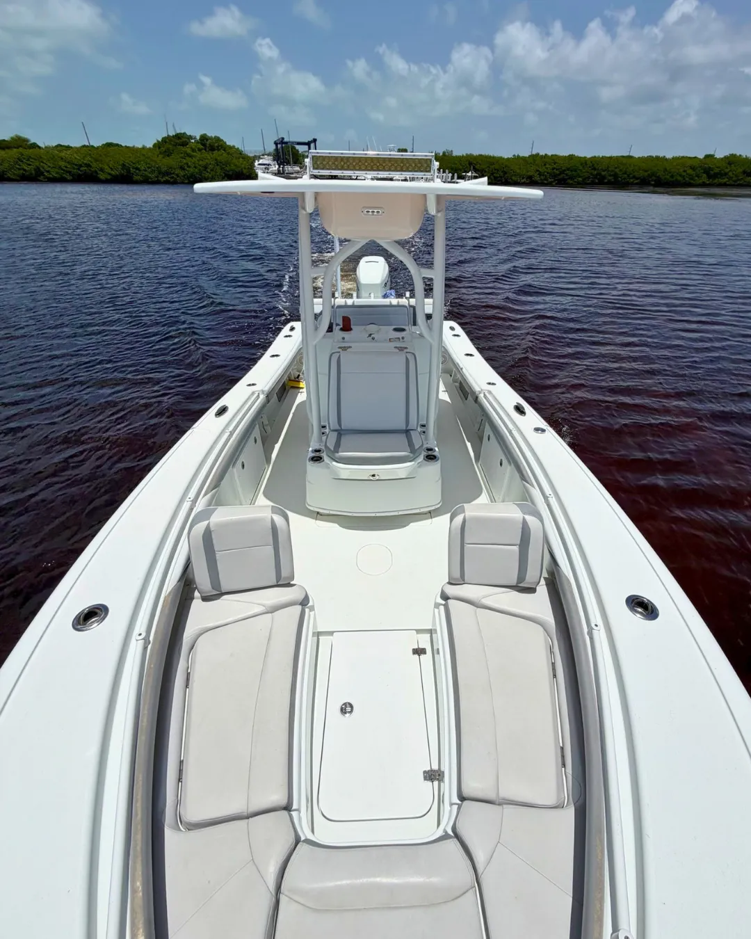 2018 Yellowfin 26 Hybrid