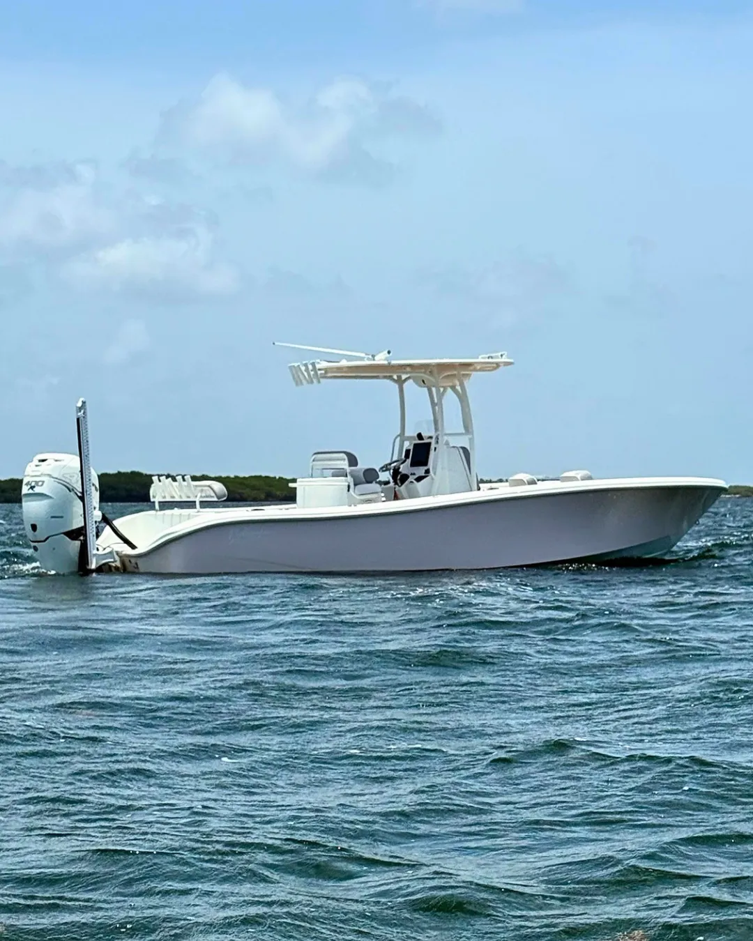 2018 Yellowfin 26 Hybrid