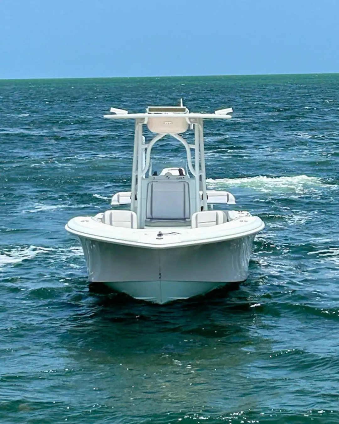 2018 Yellowfin 26 Hybrid